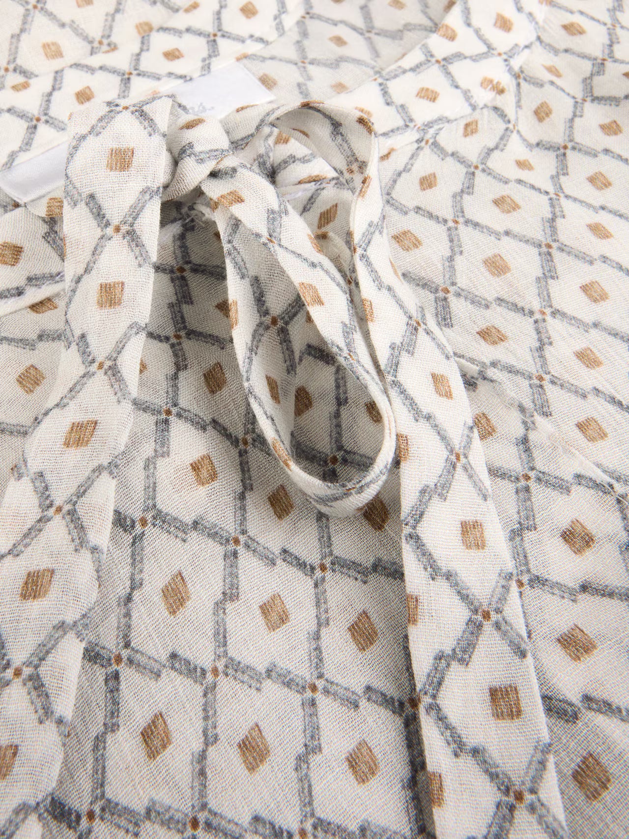 Lilo Blouse Short Sleeves, White Patteren