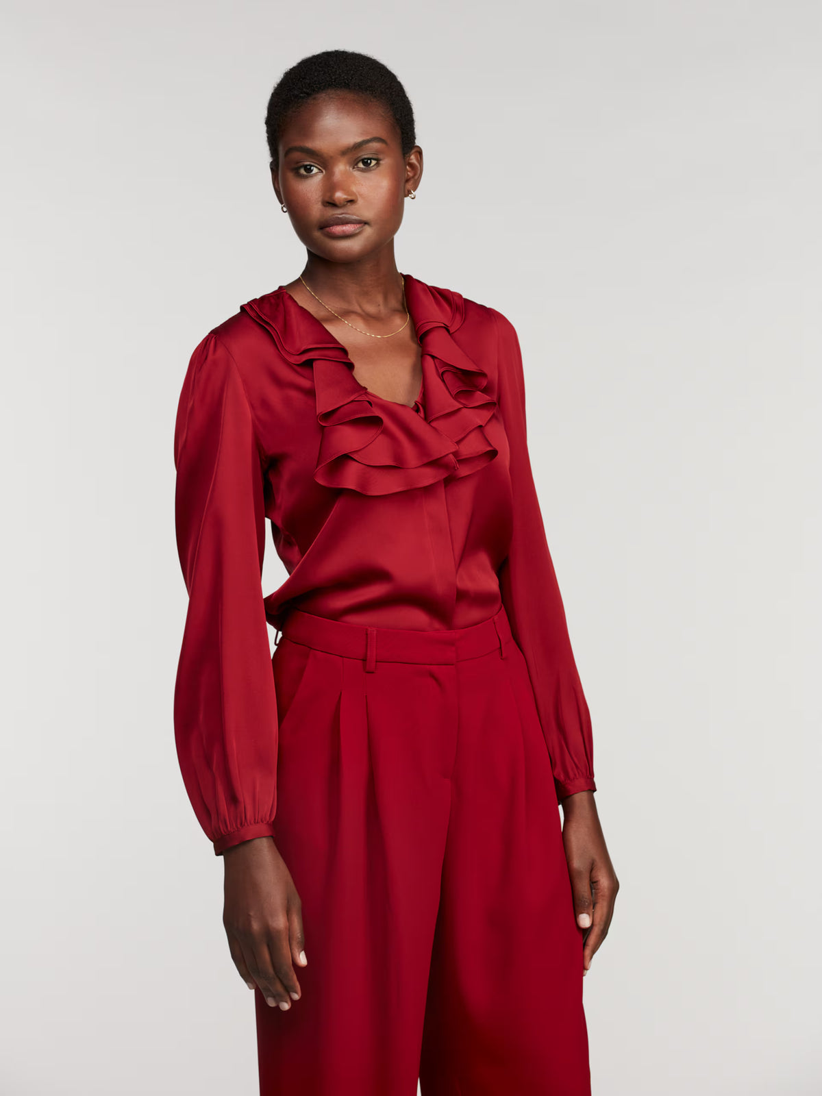 Mona Silk Blus med krusiduller, Bordeaux