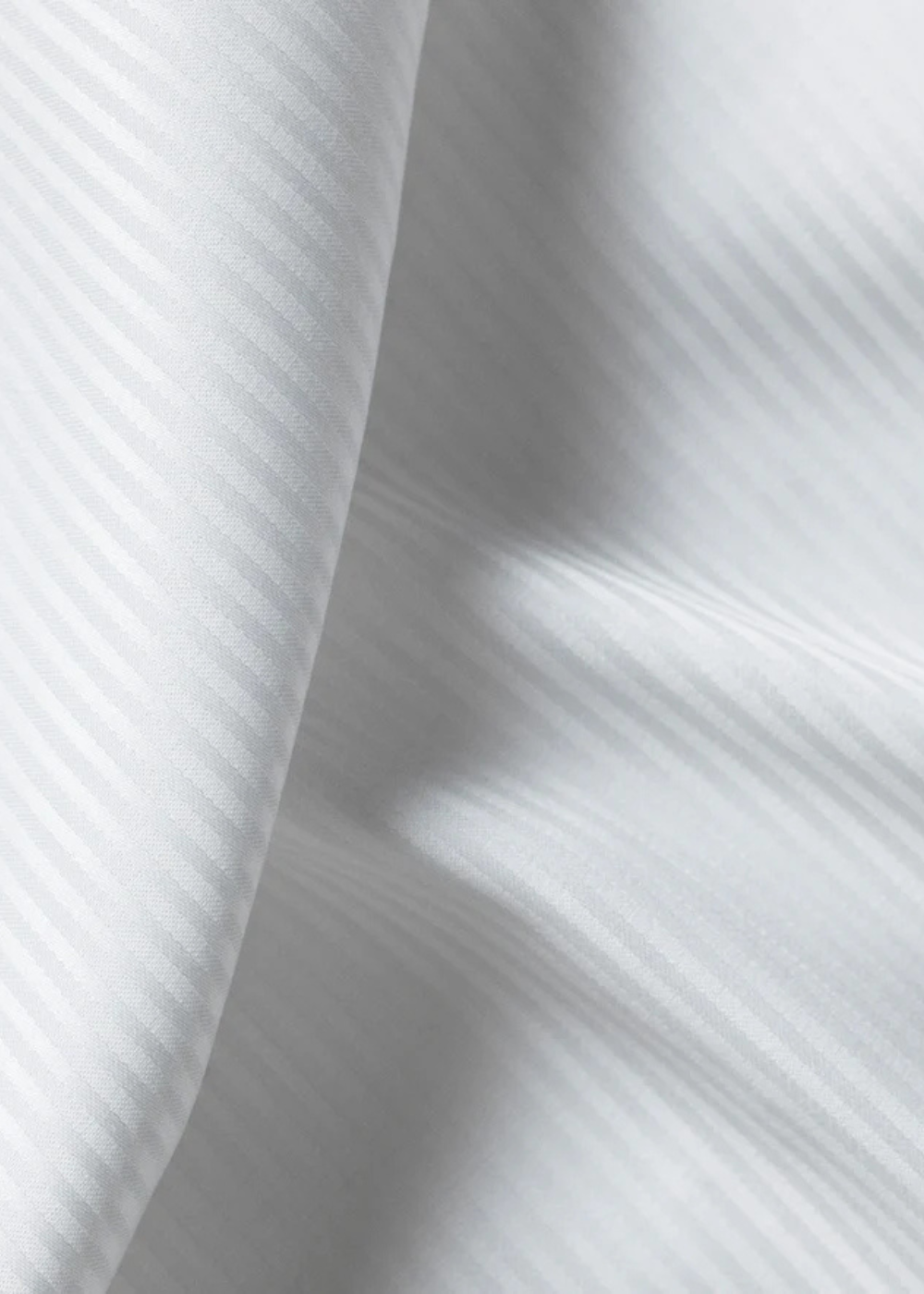 Anna Natskjorte - Satinvævet, Hvid Stribe