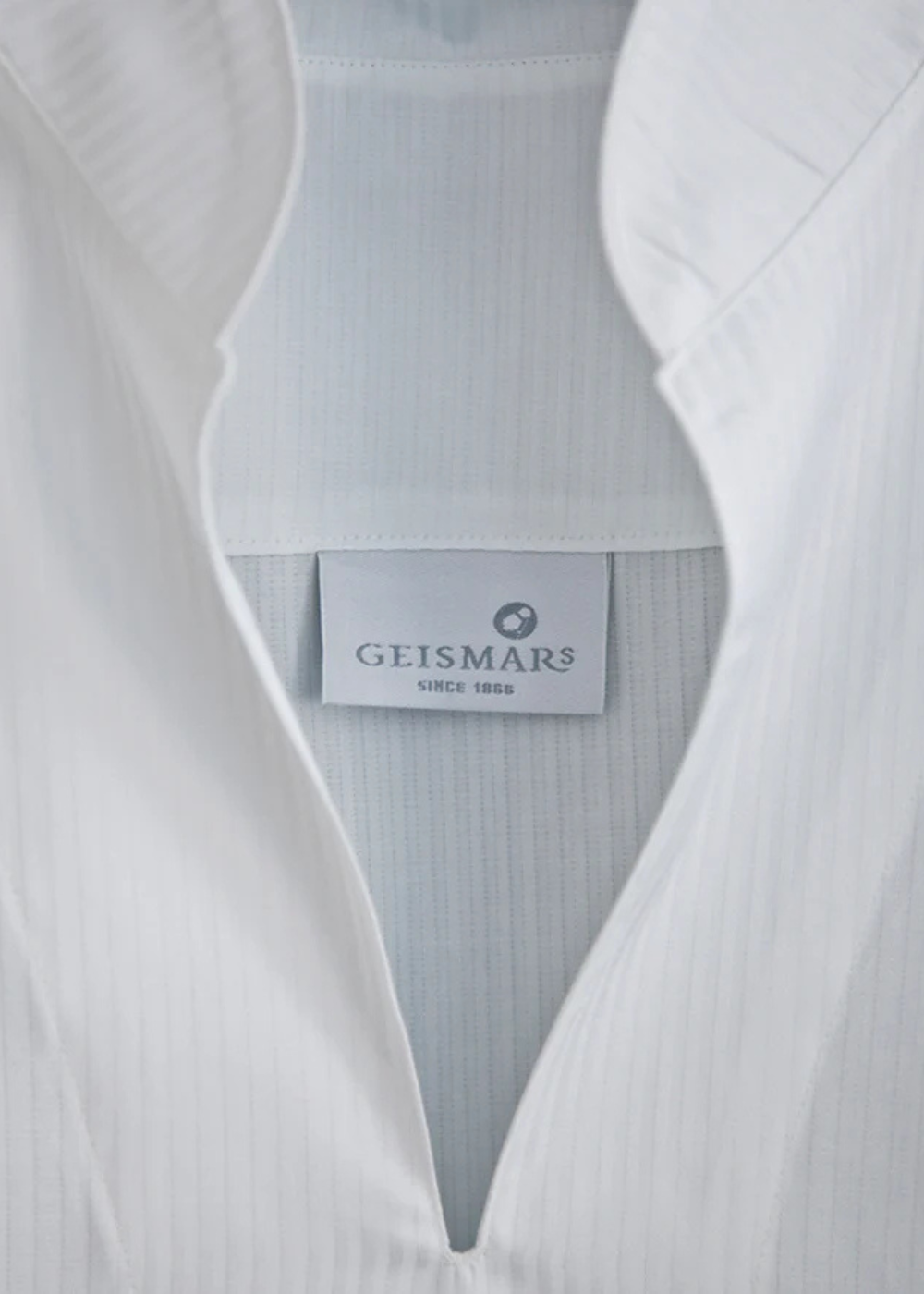 Anna Natskjorte - Satinvævet, Hvid Stribe