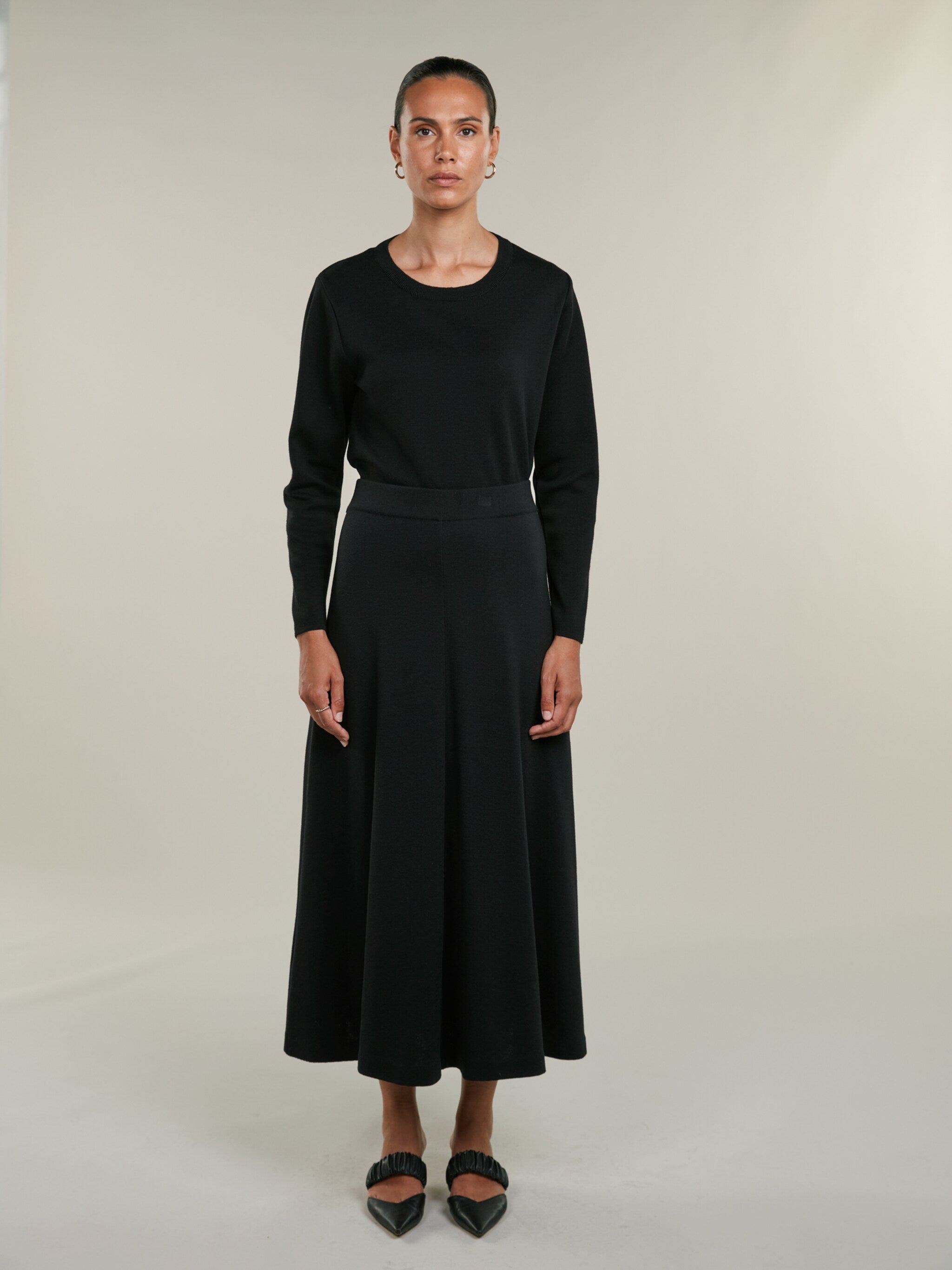 Ketty kjol i merinoull, svart