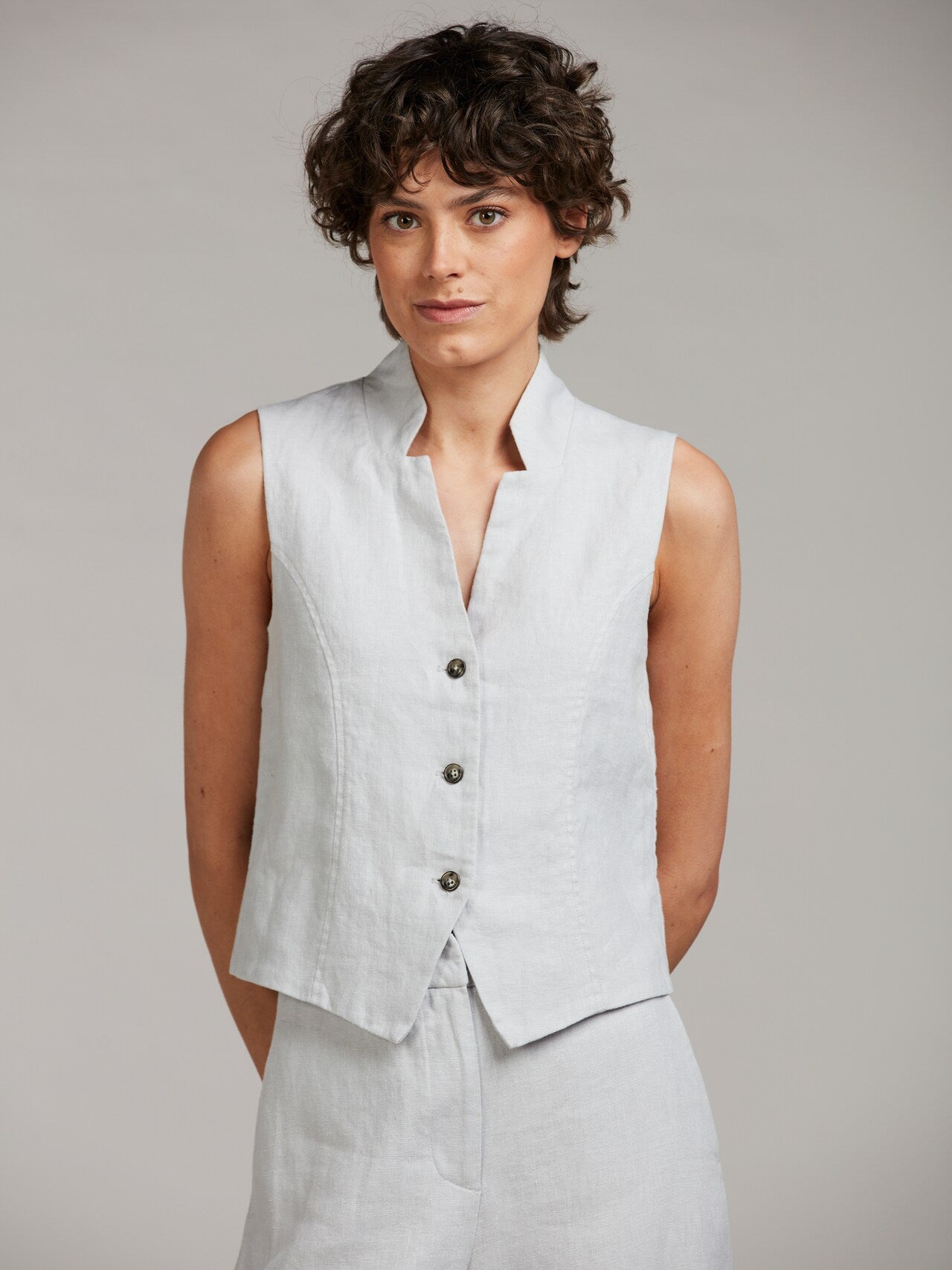 Lara Vest, Light Grey