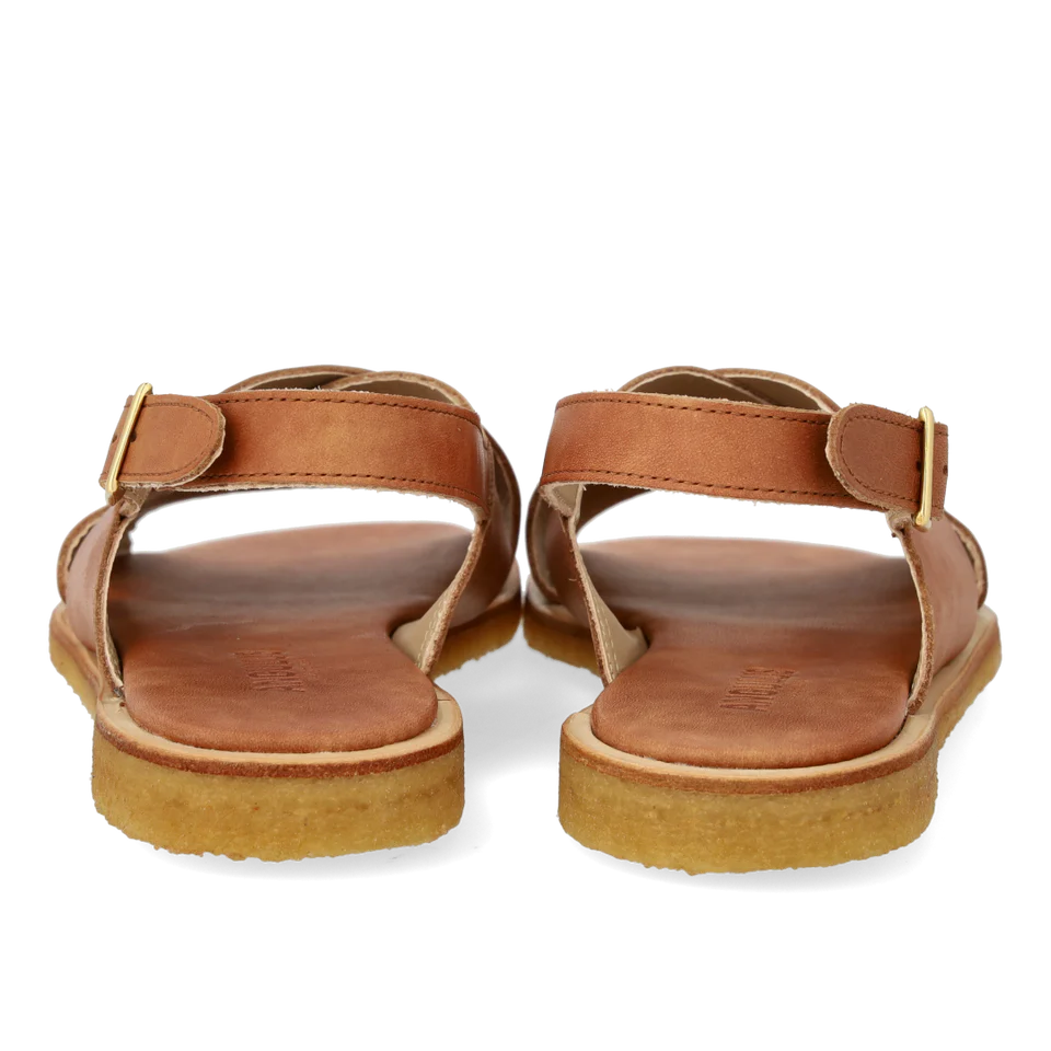 Klassisk korssandal, Nature