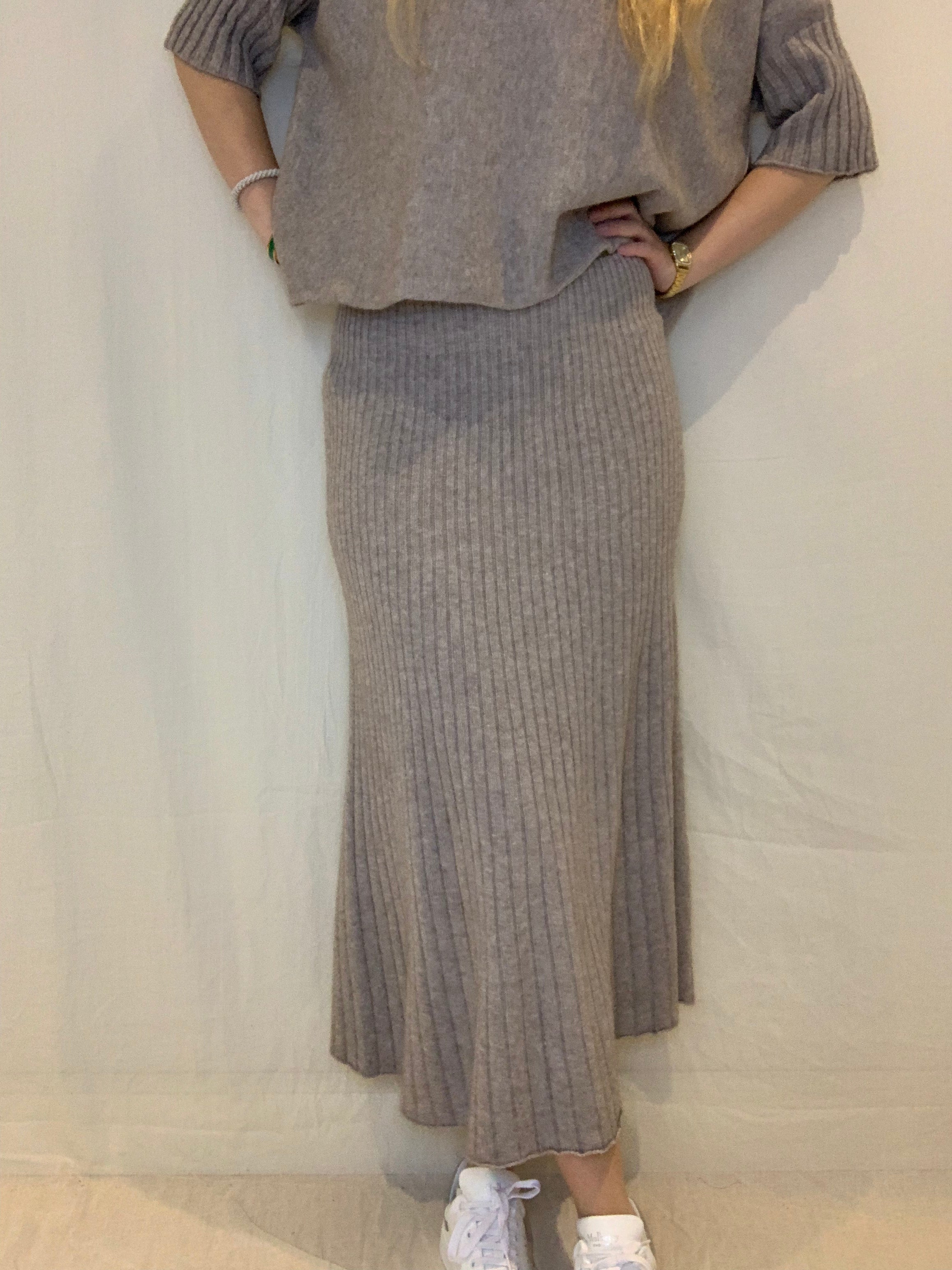 Hög midja stickad midikjol, Fango Beige