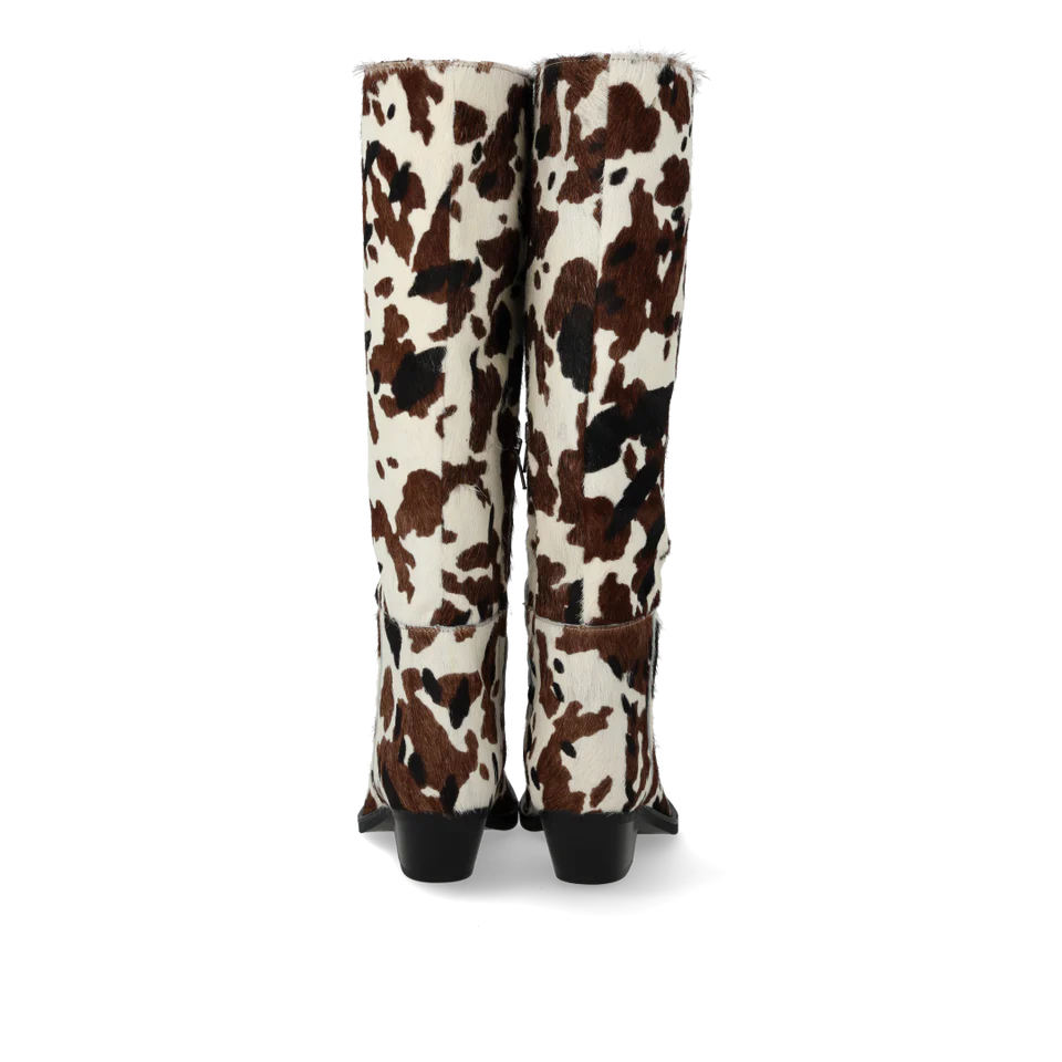 Langskaftet støvle i mønstret pony-pels