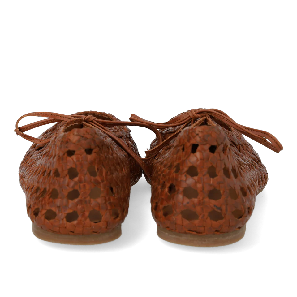 Mjuk handflätad ballerina med rosettdetalj, Brun