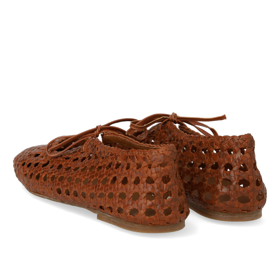 Mjuk handflätad ballerina med rosettdetalj, Brun