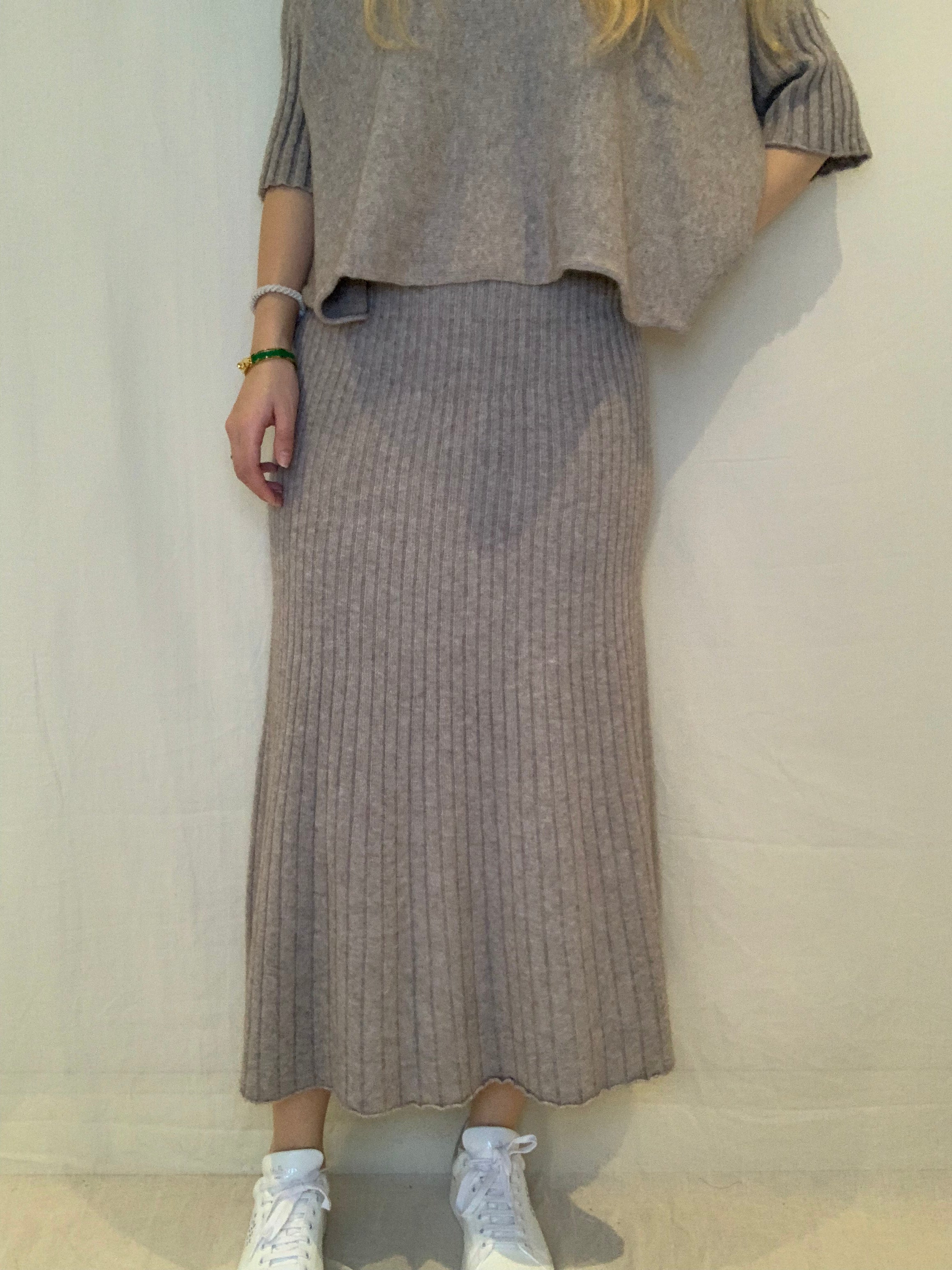 Hög midja stickad midikjol, Fango Beige