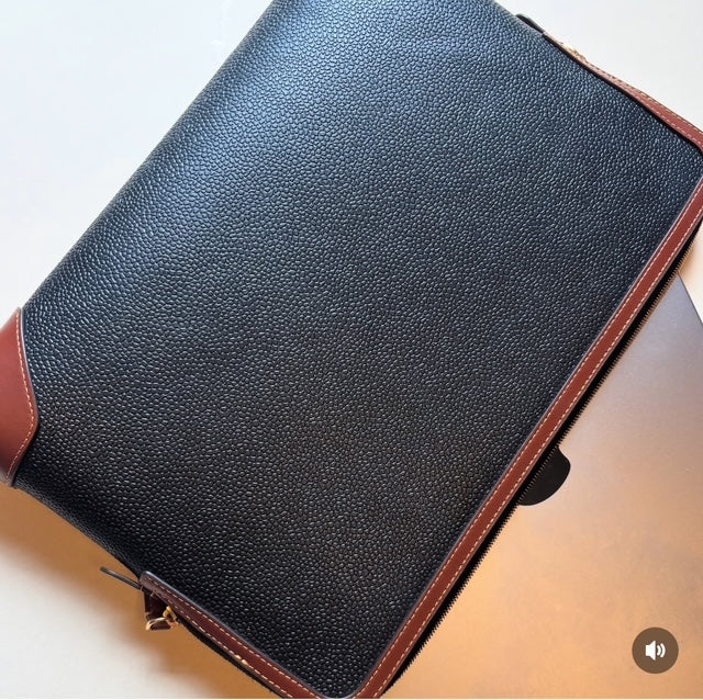 Laptopfodral Eco Scotch Grain, Svart Cognac