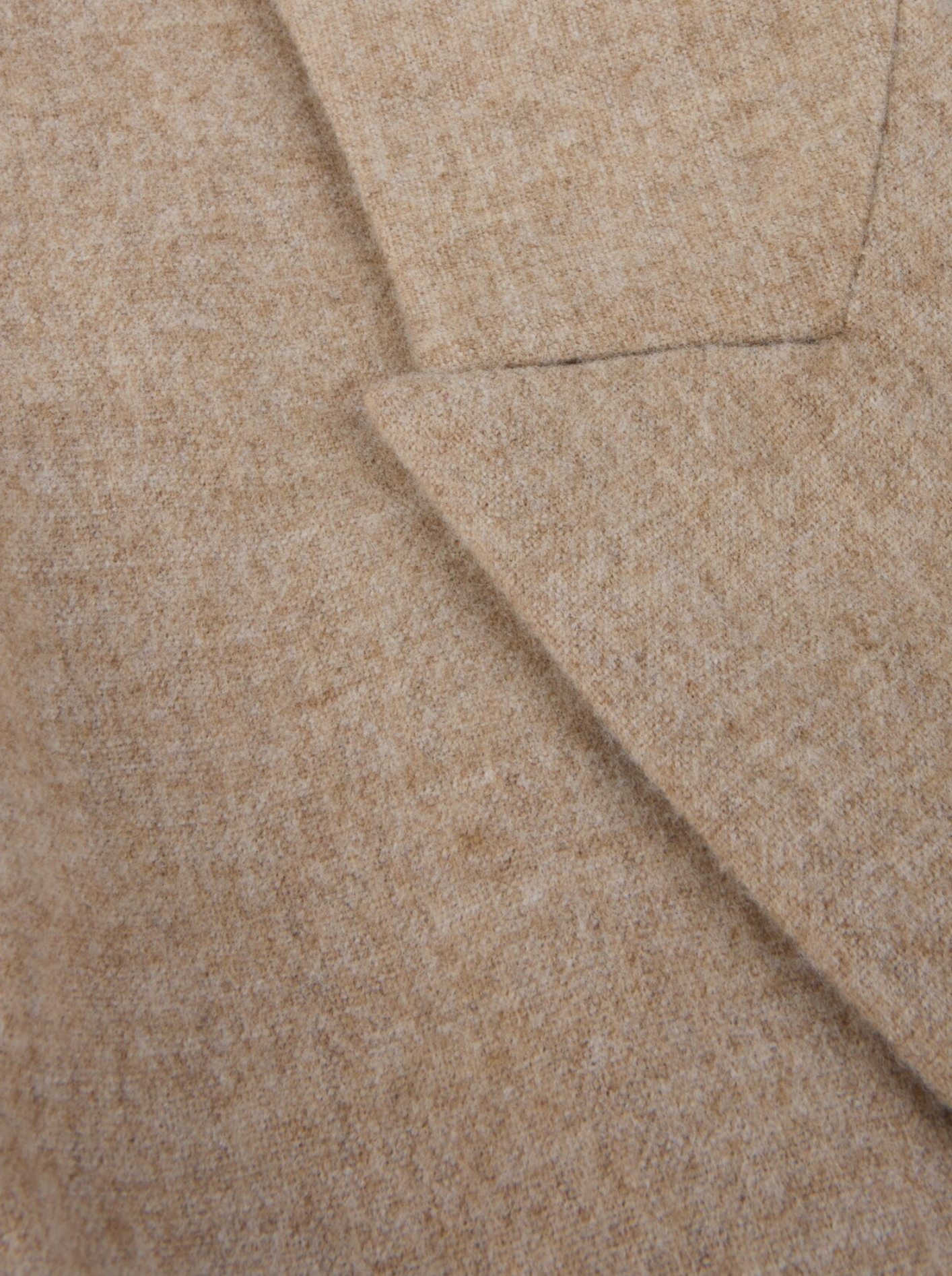 Elisabeth Ulljacka, Beige