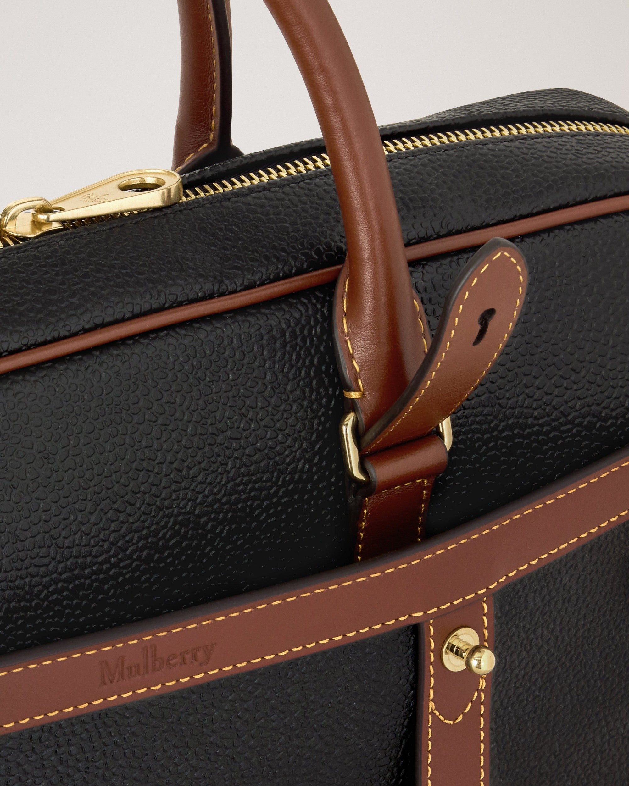Heritage Briefcase in Scotchgrain, Black - Cognac