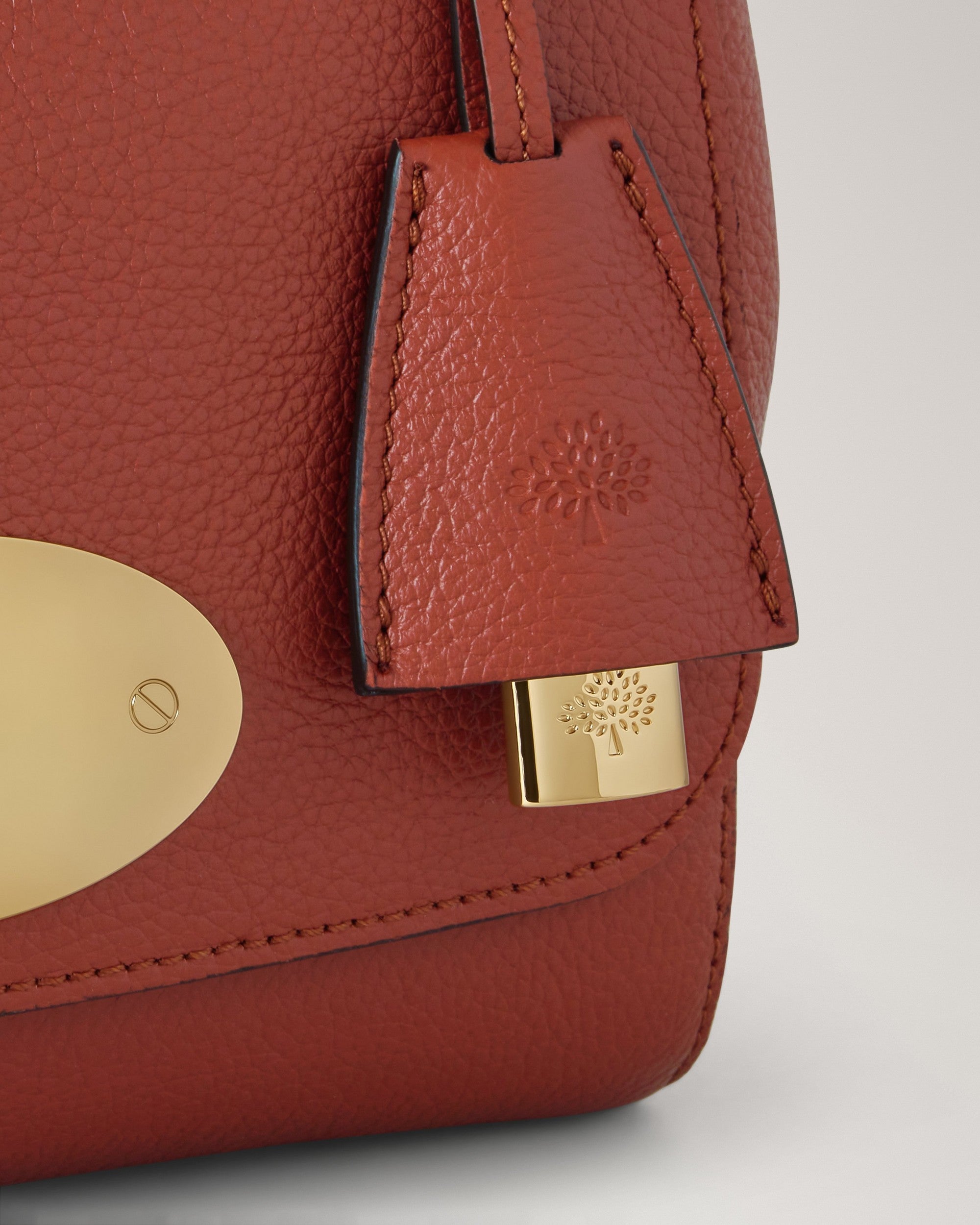 Lily Handväska, Rost