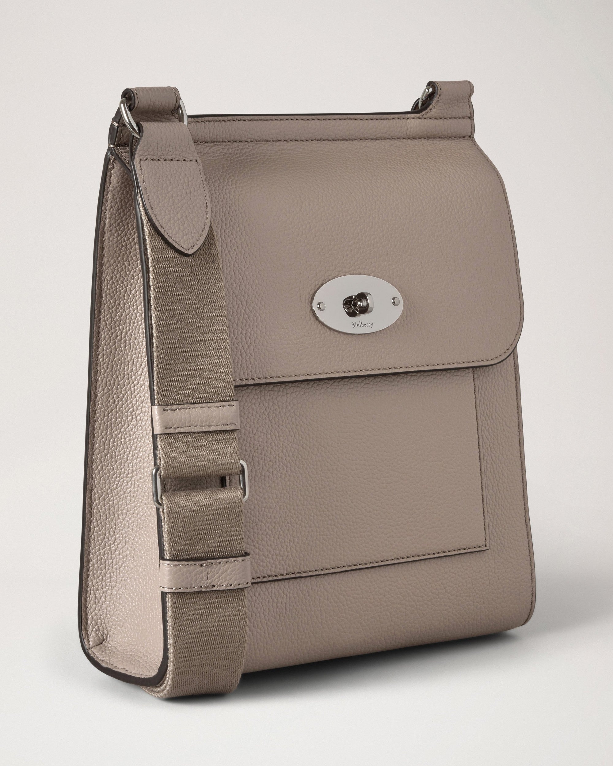 Antony New, Cashmere Taupe