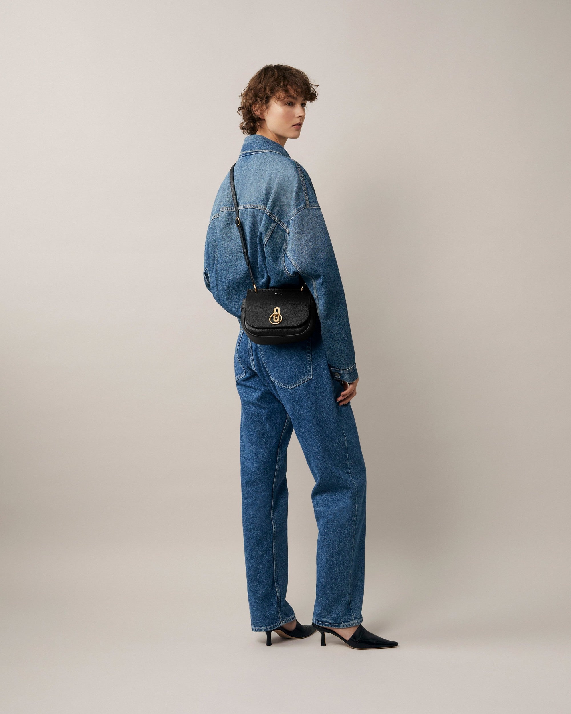 Small Amberley, Black