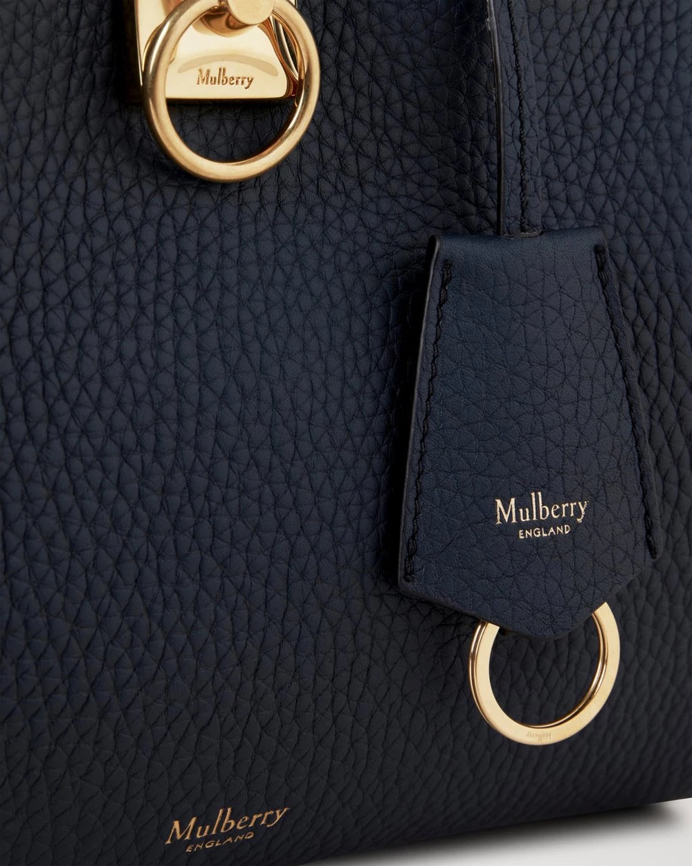 Liten Iris, Natthamlen