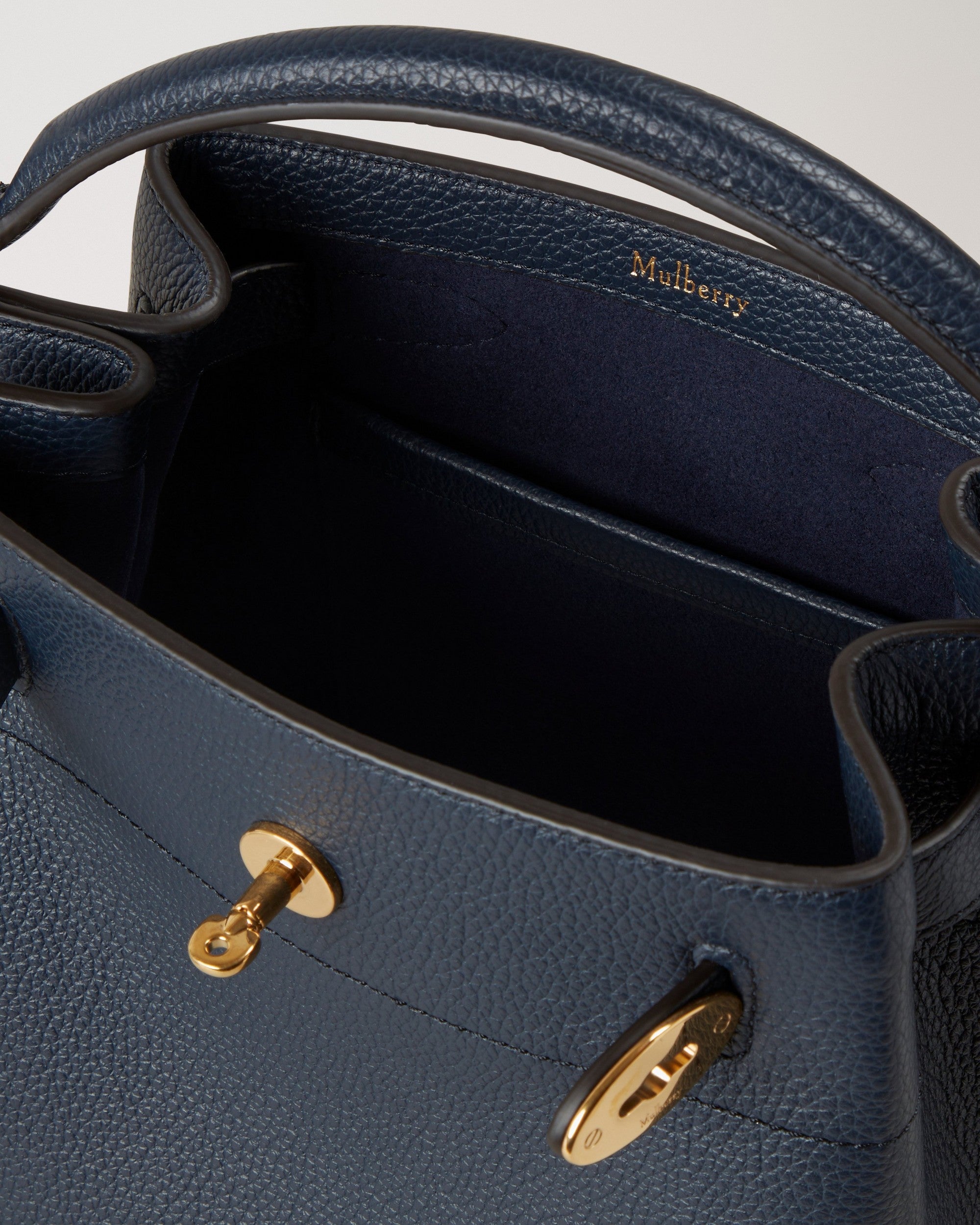 Islington Bucket, Night Sy