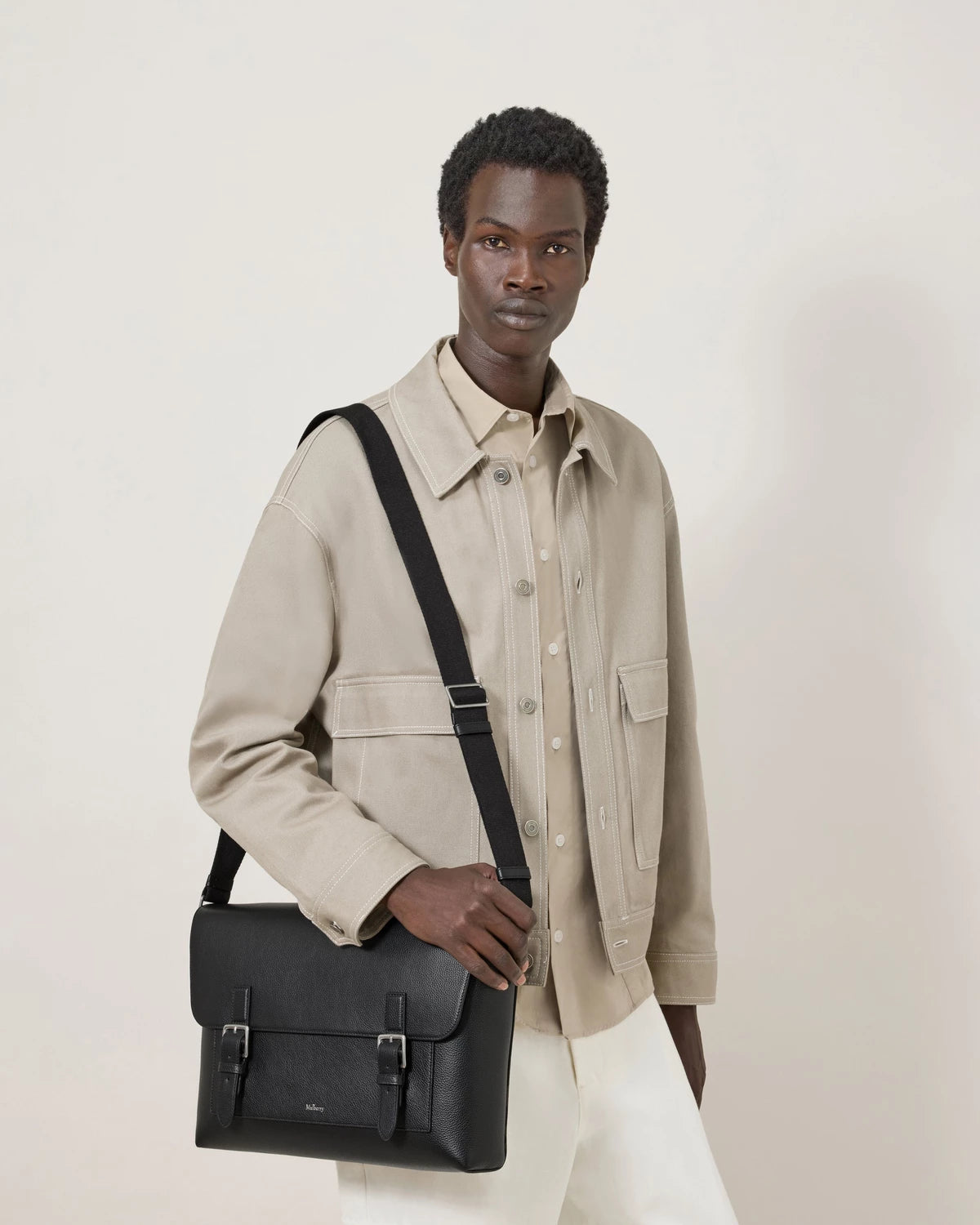 Chiltern Messenger, Svart
