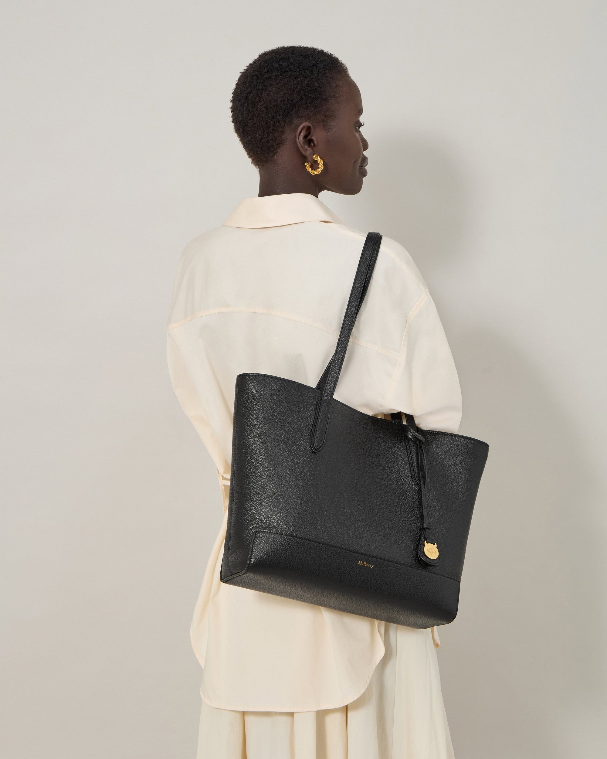 East West Shopper, svart