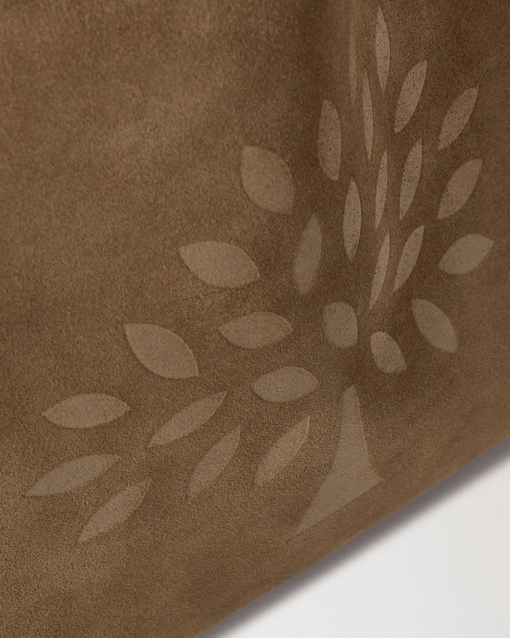 Överdimensionerad mockaväska i träd, Salcombe sand