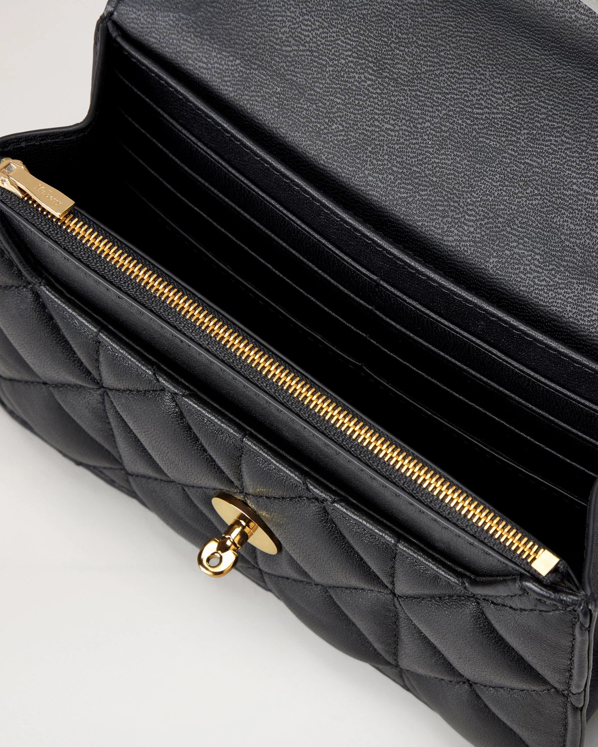 Liten Darley, svart quiltad nappa