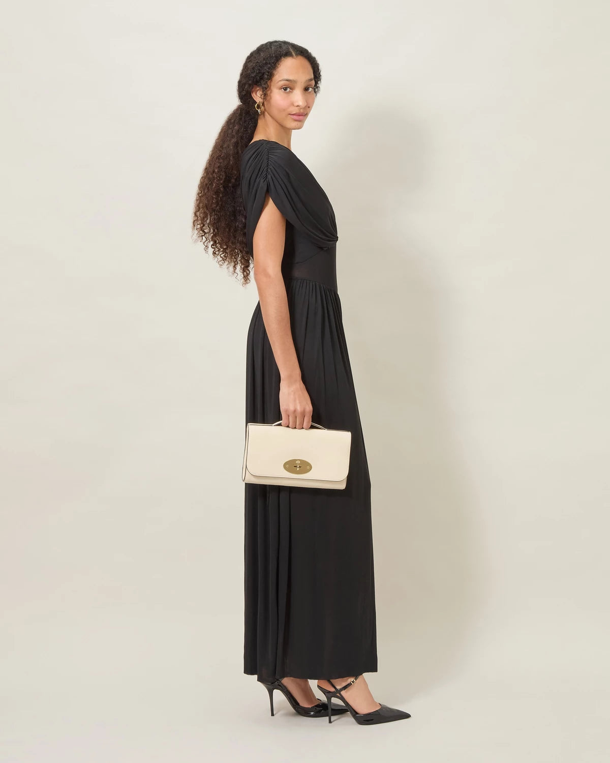 Lily Clutch Buttery Nappa, Eggshell