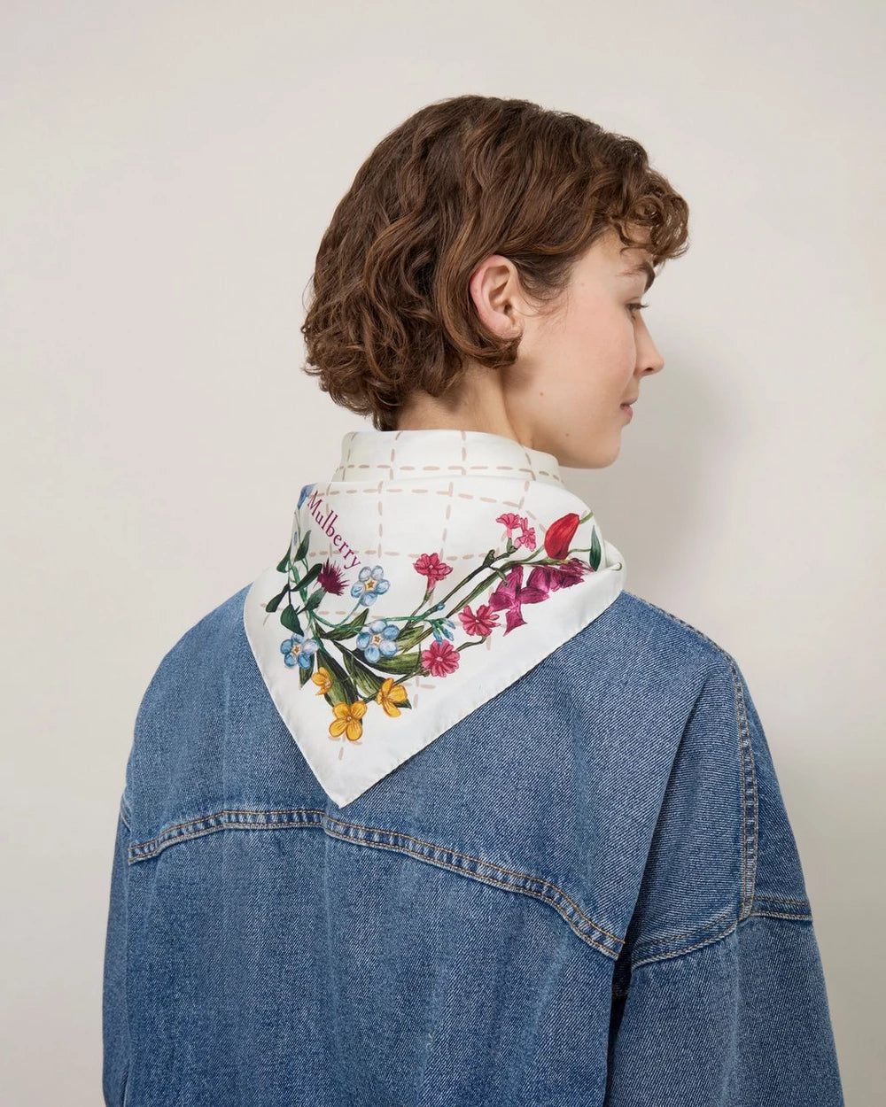 Vildblommig halsduk, siden