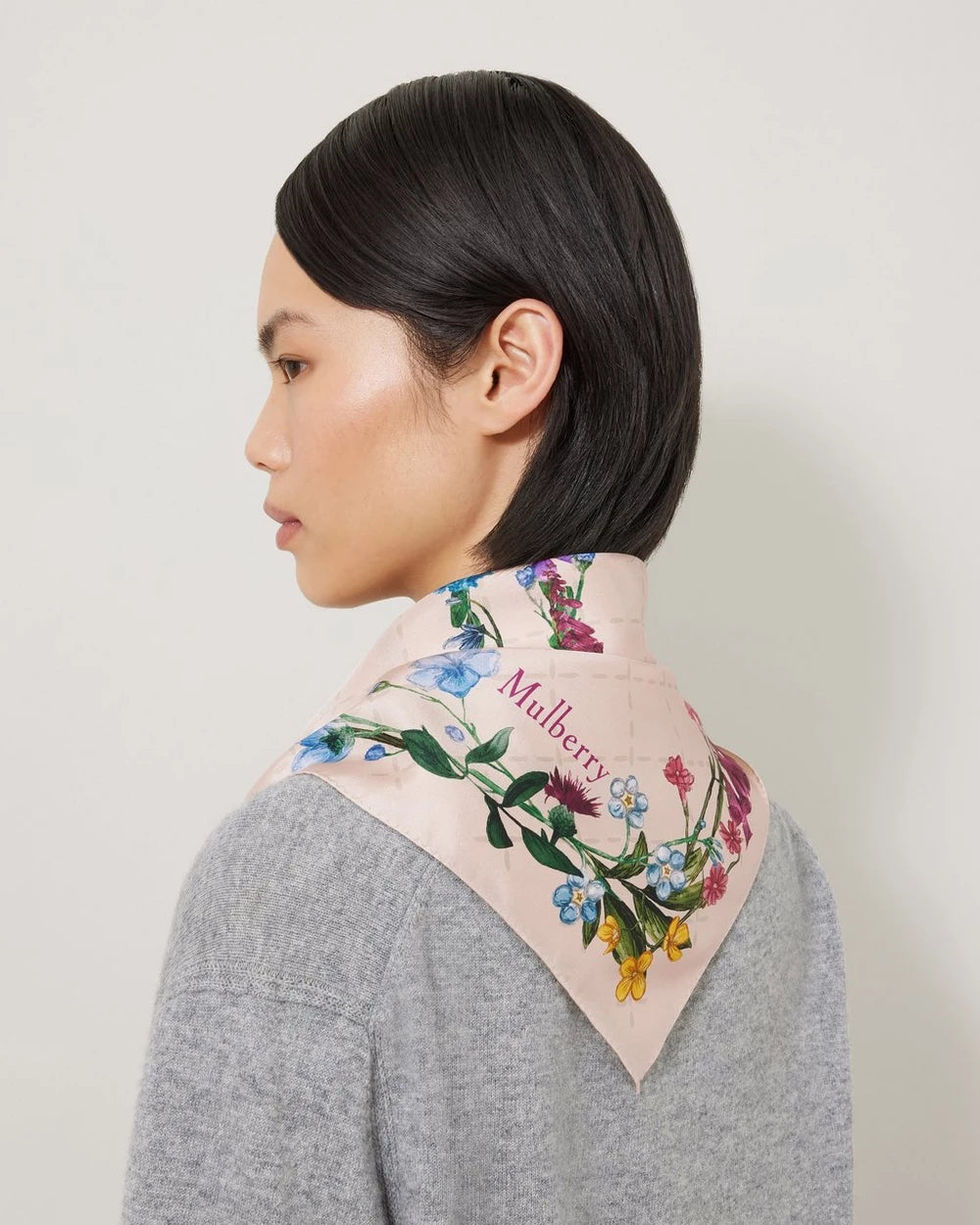 Vildblommig halsduk, blommig rosa