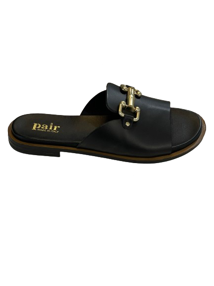 Spänne sandal, svart