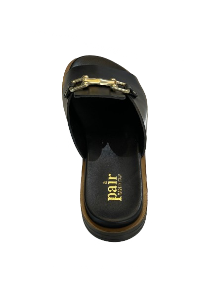 Spänne sandal, svart