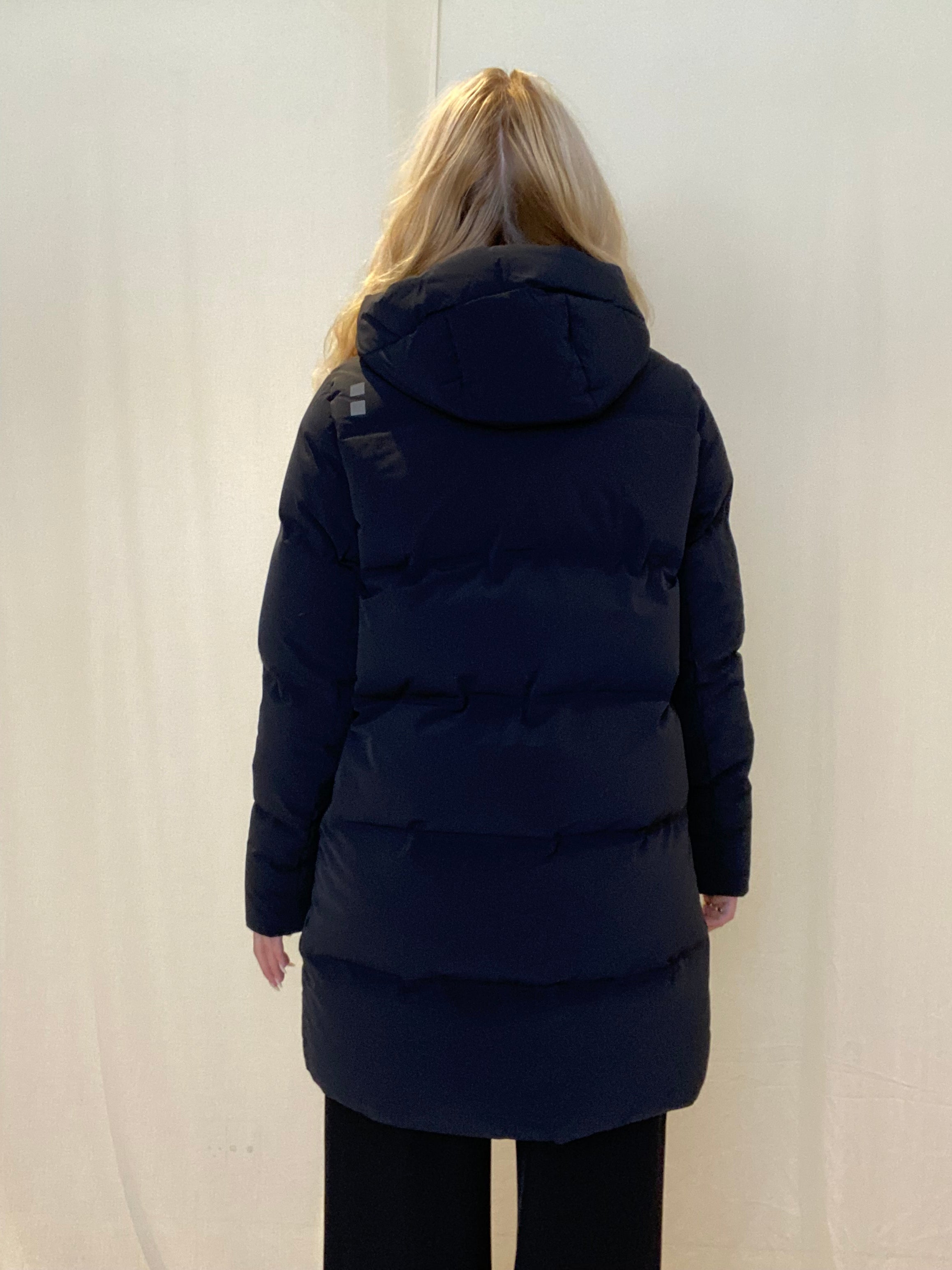 Thundra Parka Gåsdunsjacka, Svart