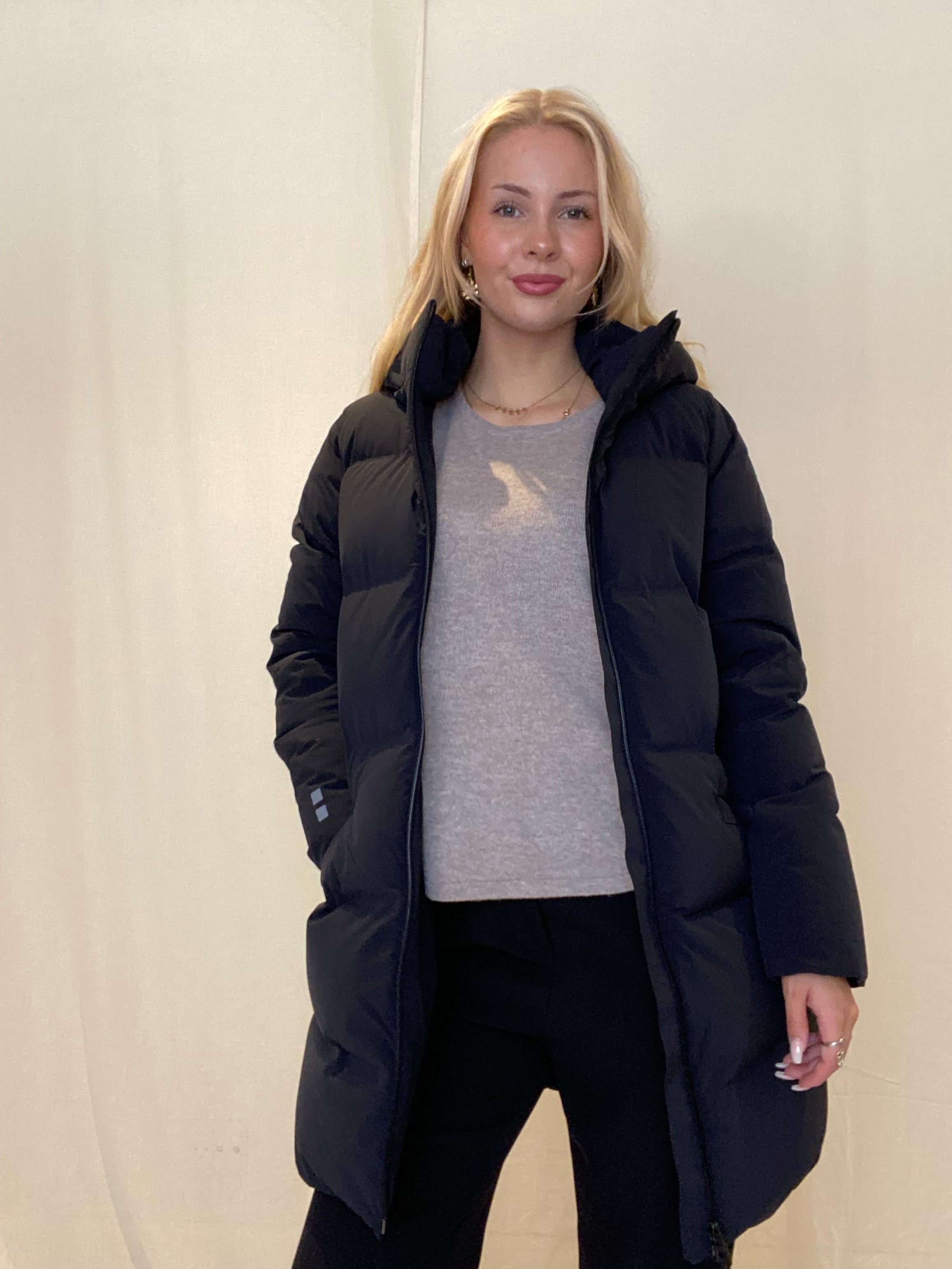 Thundra Parka Gåsdunsjacka, Svart