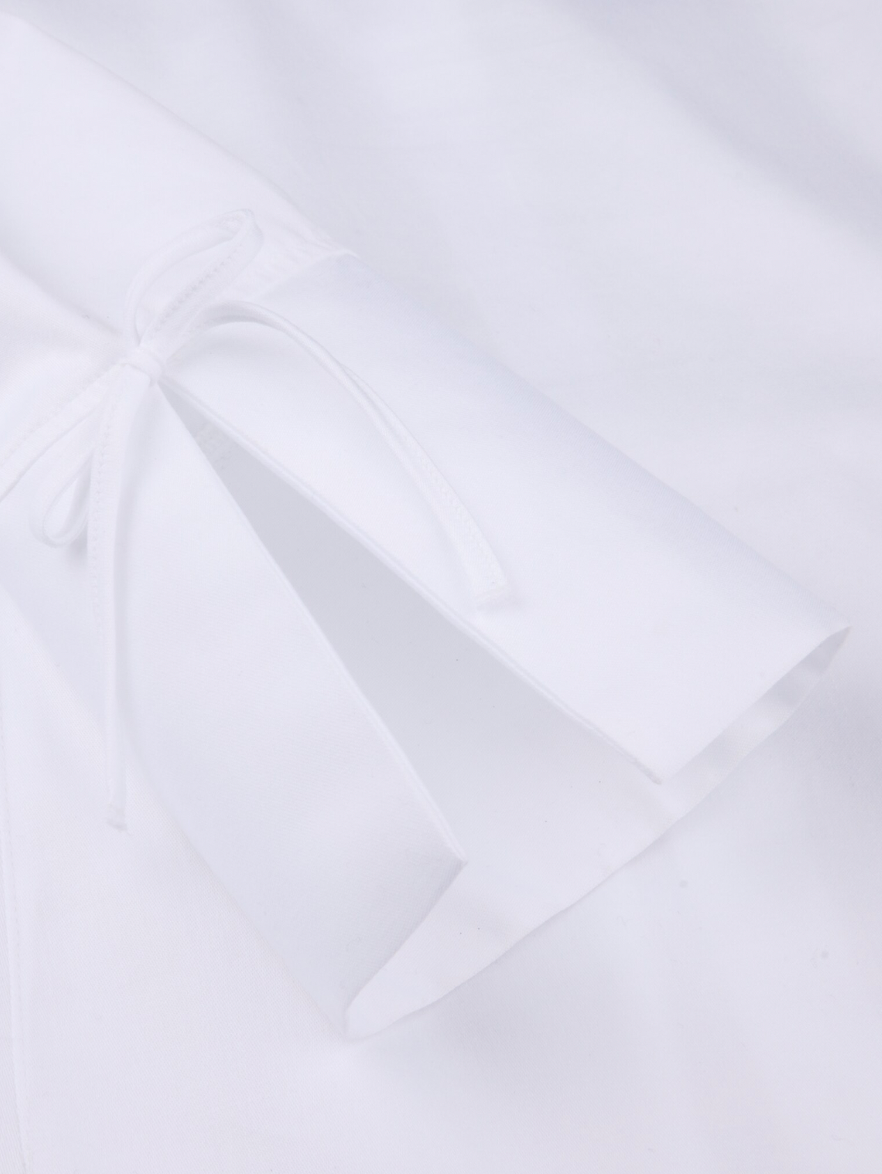 Katarina Blus Med Volanger, Vit