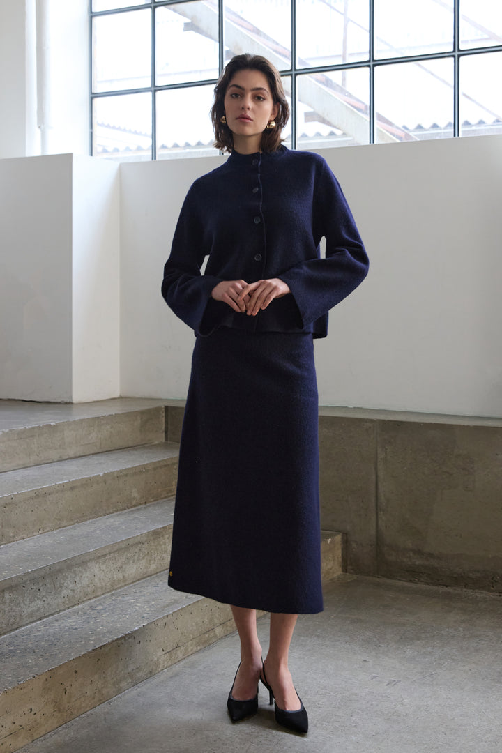 Mantra Meadow, Stickad Jacka, Marinblå