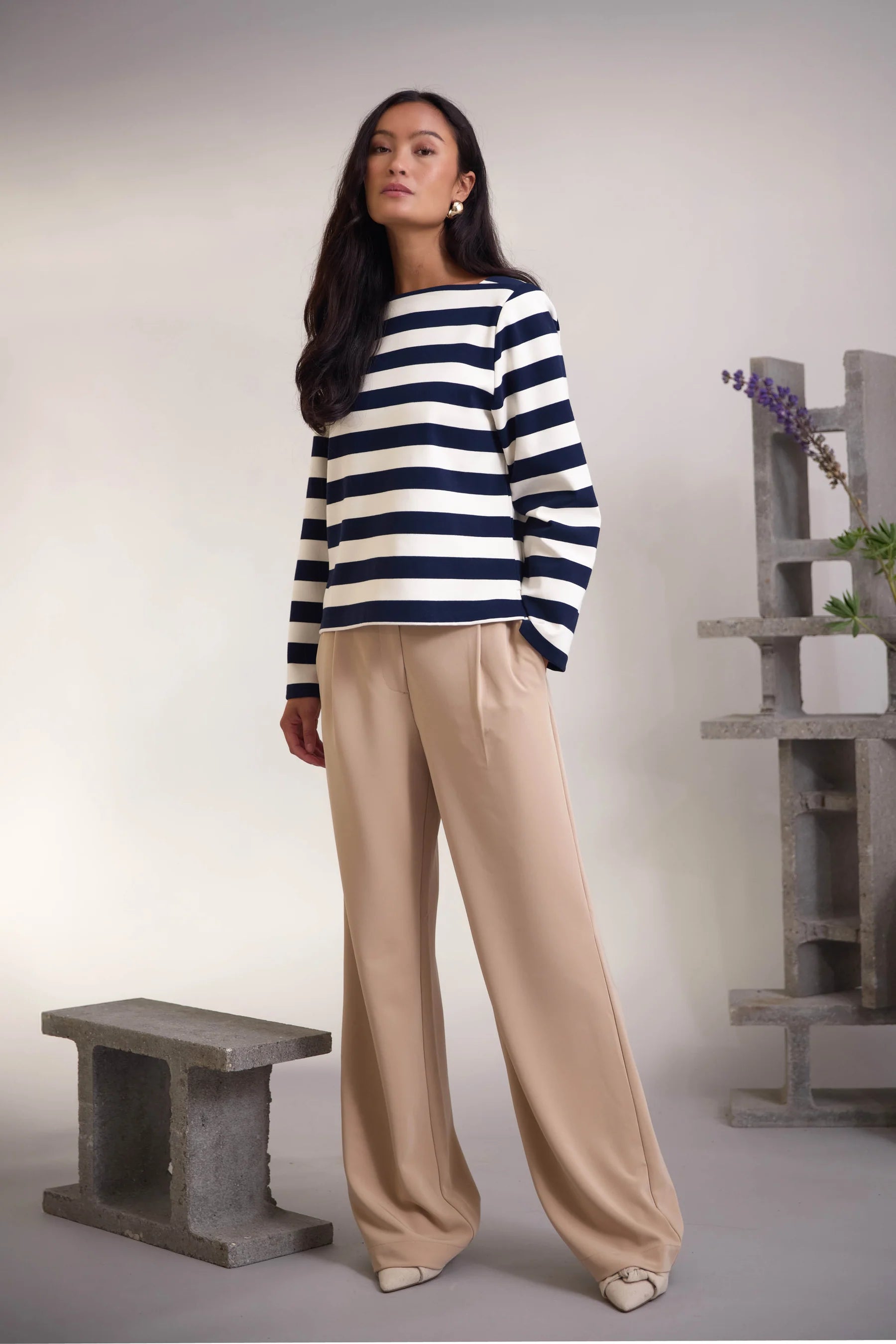 Mary T-Shirt, OffWhite / Navy