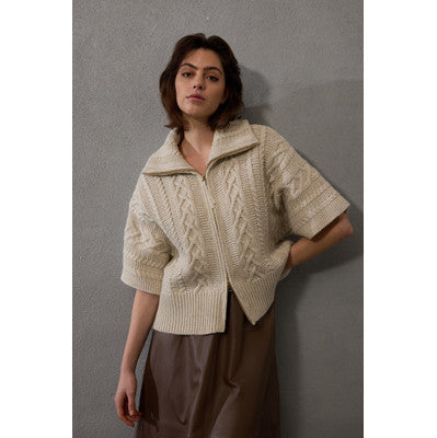 Kalina Stickad Kappa, Måne