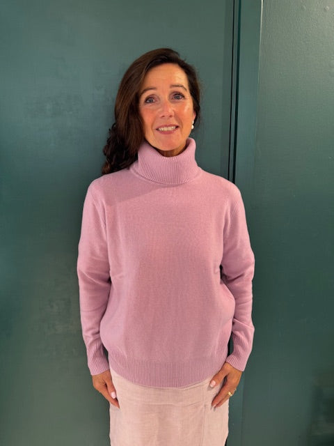 RWLaica Cashmere LS Roll Neck, Dawn Pink