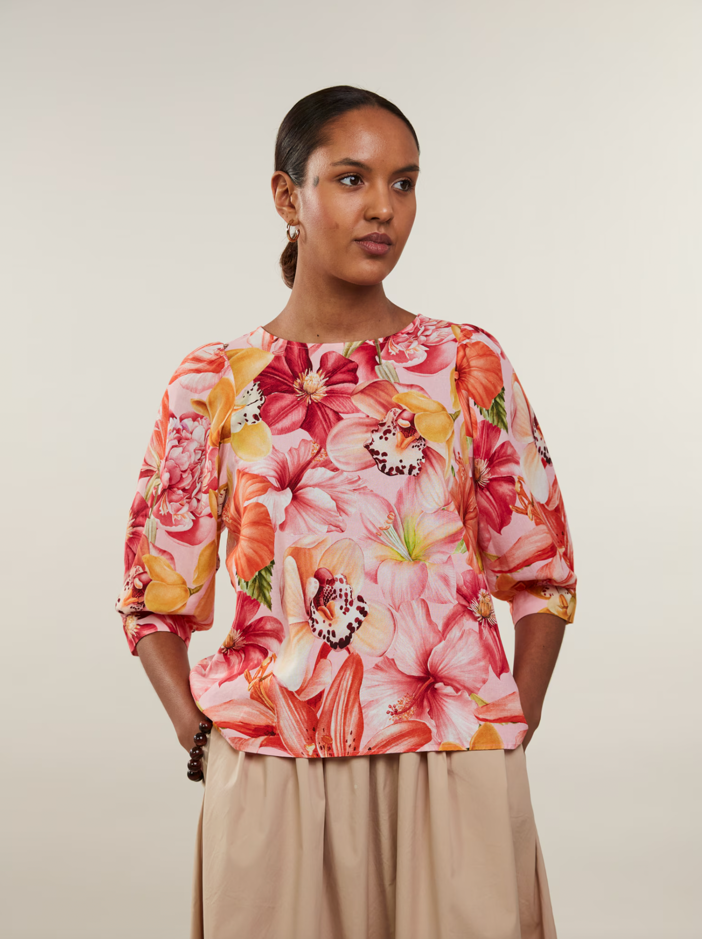 Carmen Blus, Blommigt Mönstrad Rosa/Orange