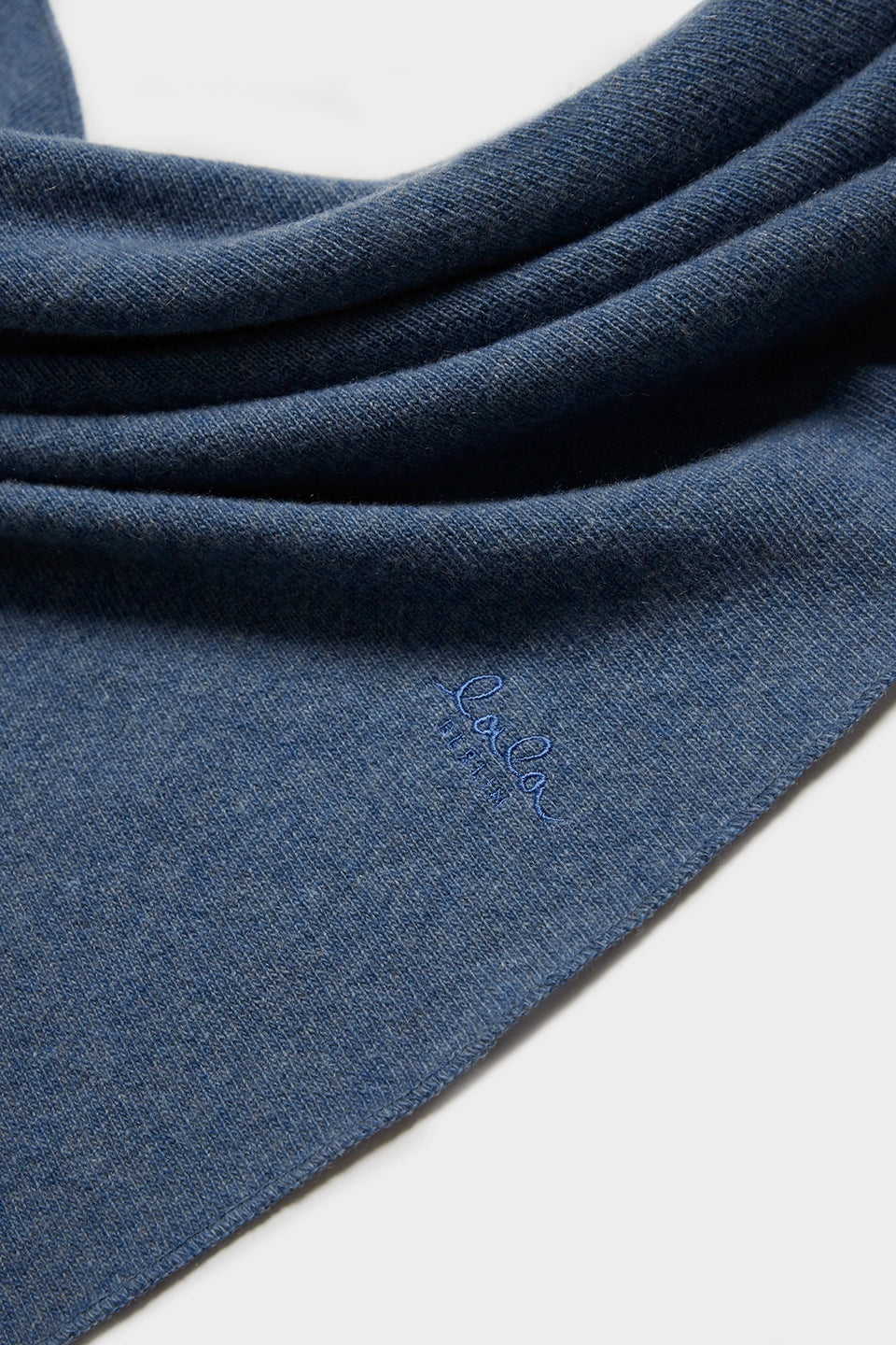 Triangle Solid M, Denim Blue / Opium