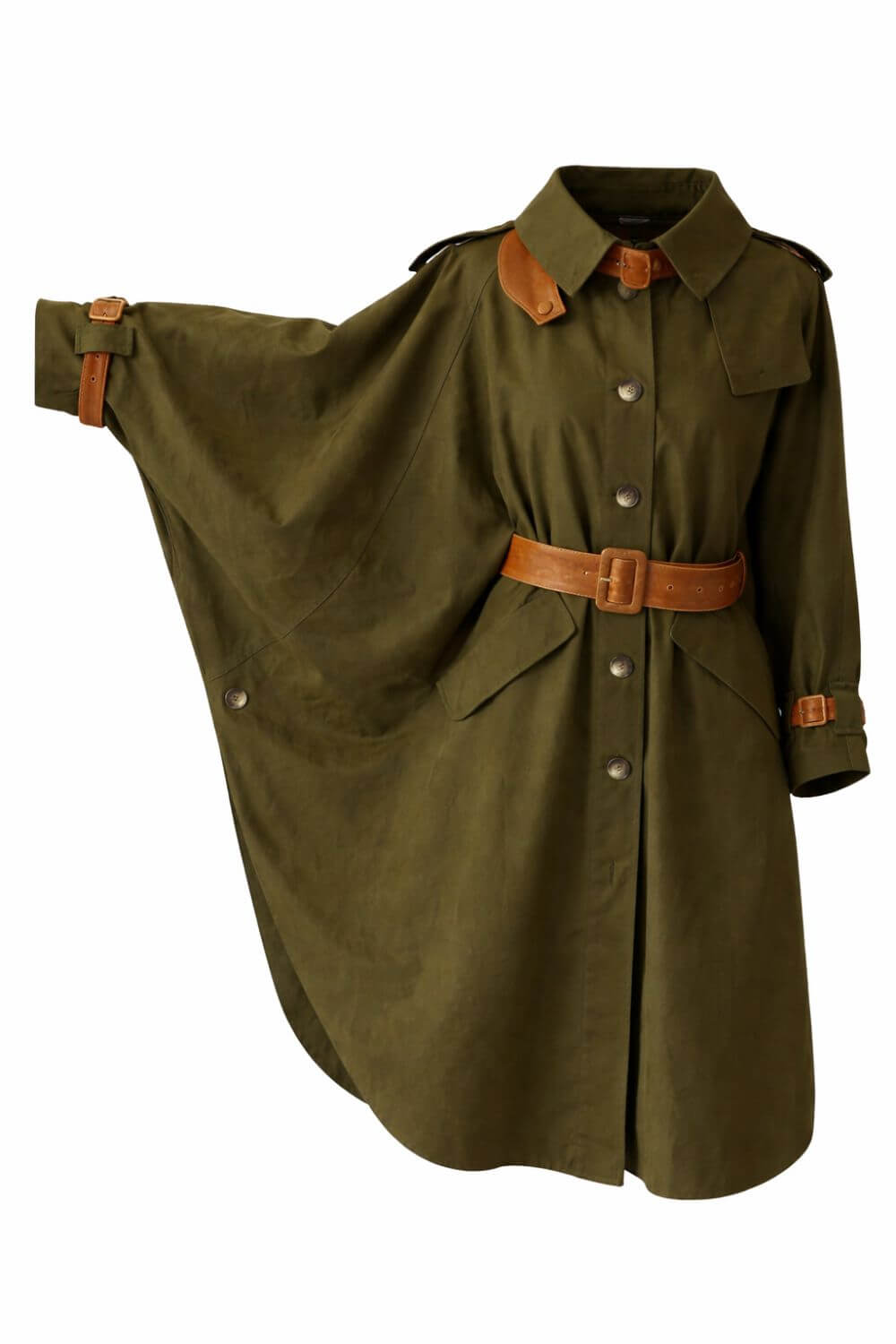 Flagermus ærme detalje på grøn trenchcoat fra Benedikte Utzon