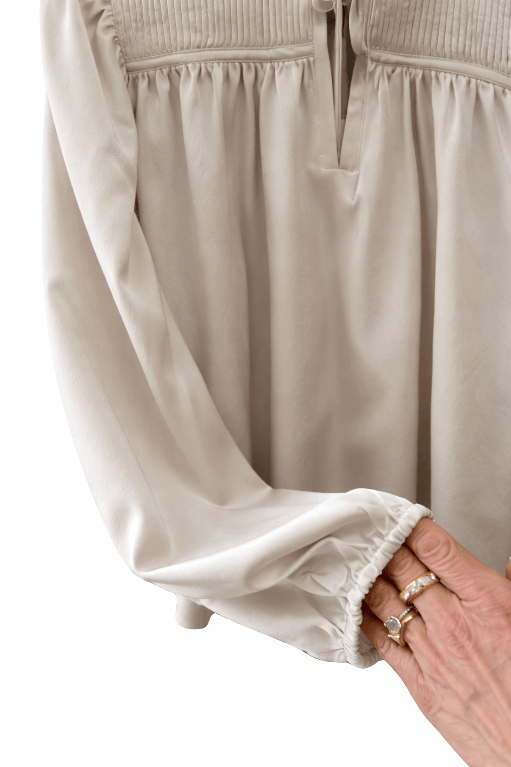 længt ærme på silkebluse fra Benedikte Utzon