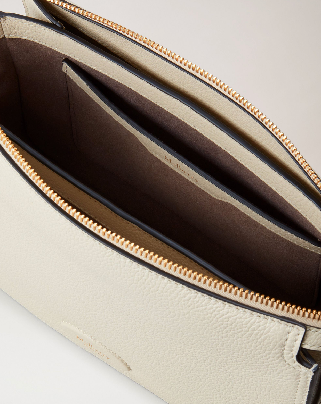 Billie Axelväska, Krita