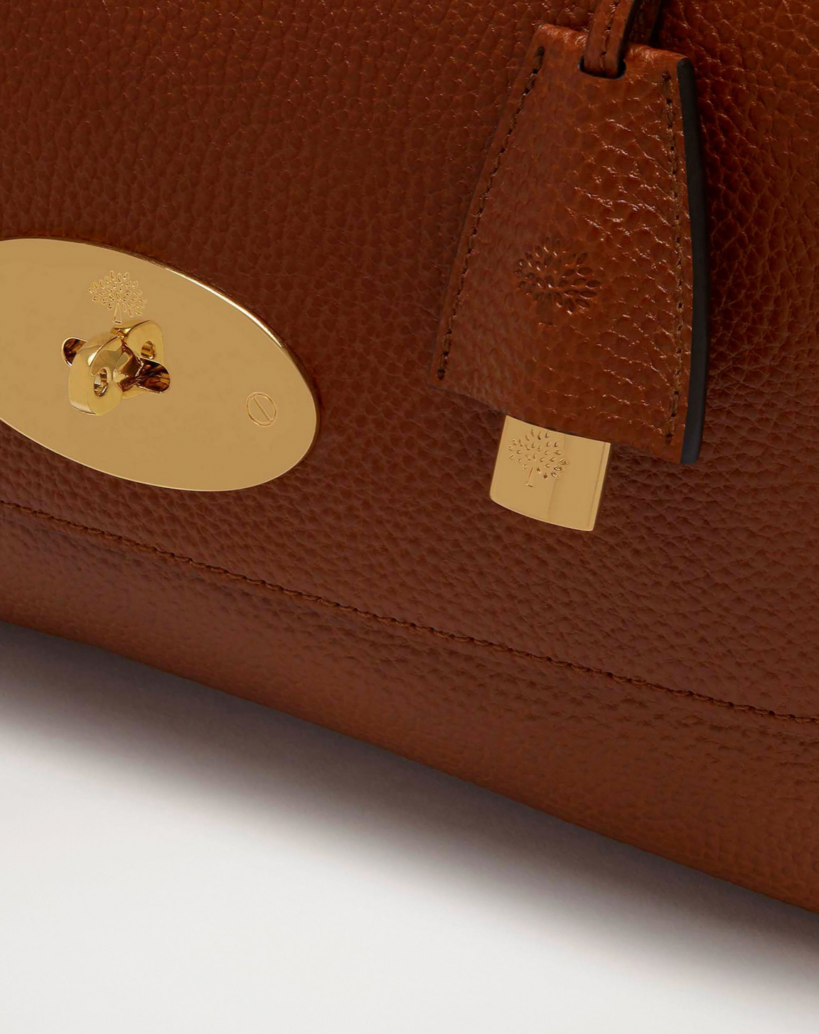 Medium Lily, Oak Two Tone