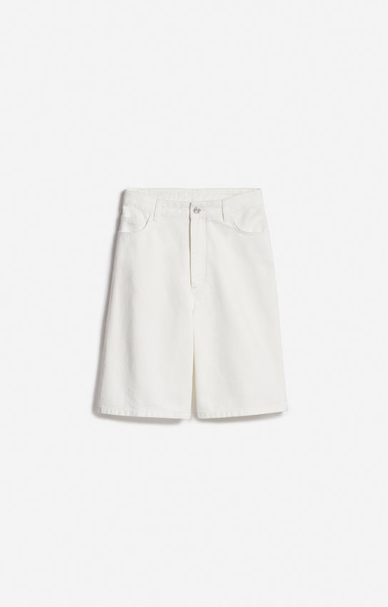 Elouan Shorts, Ecrü