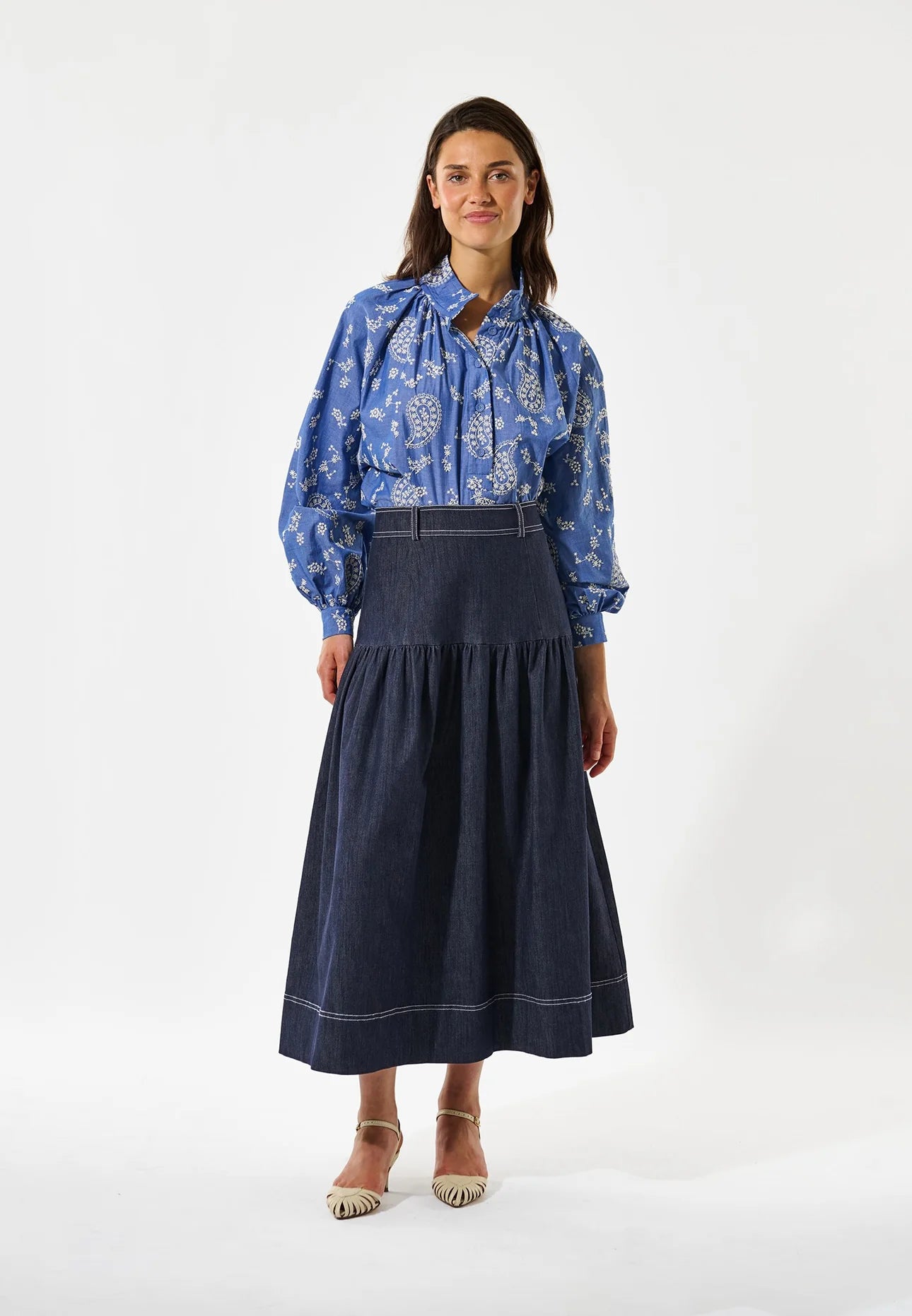 NicolaDEA NS, Blommig Paisley