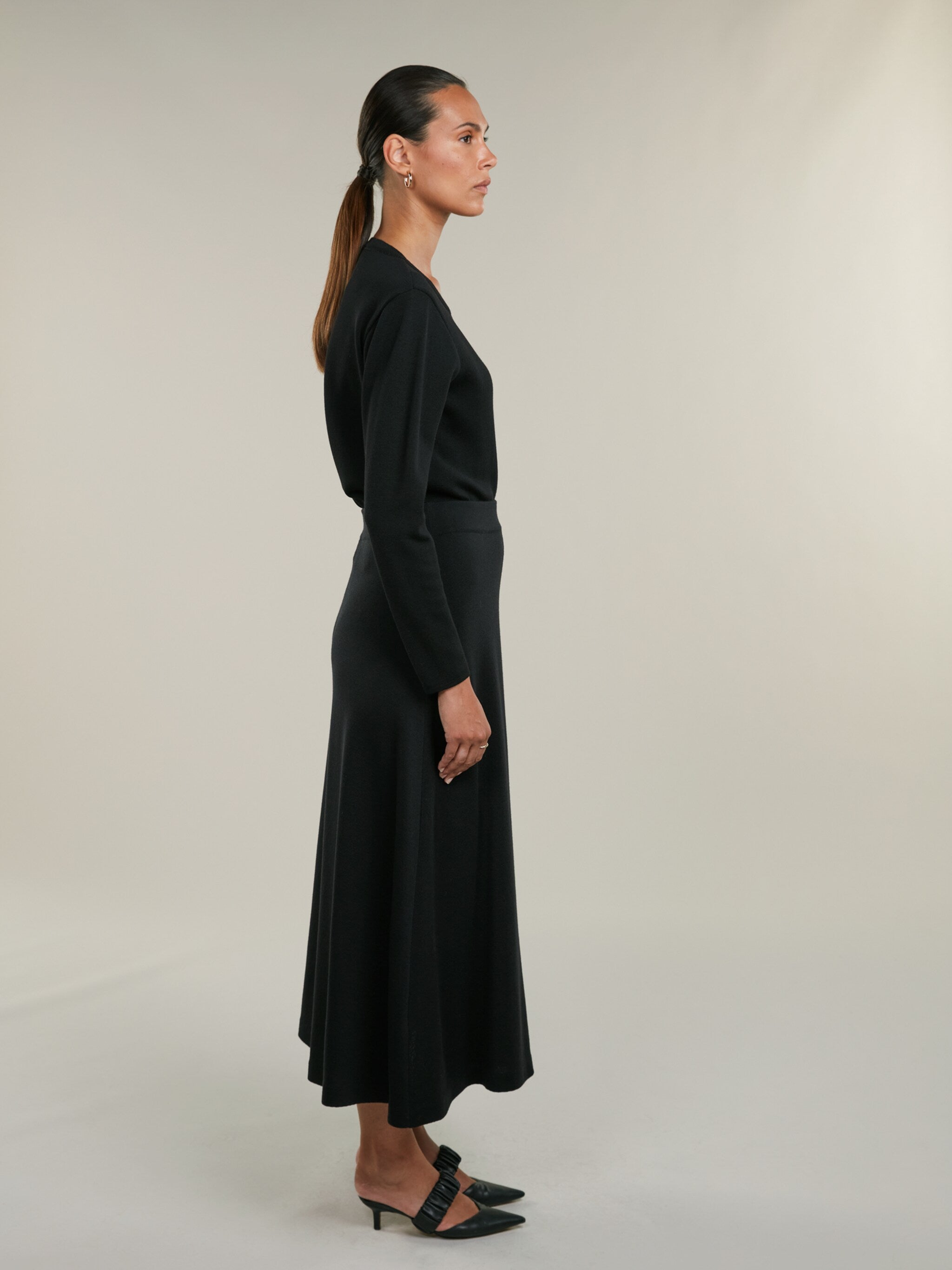 Ketty kjol i merinoull, svart