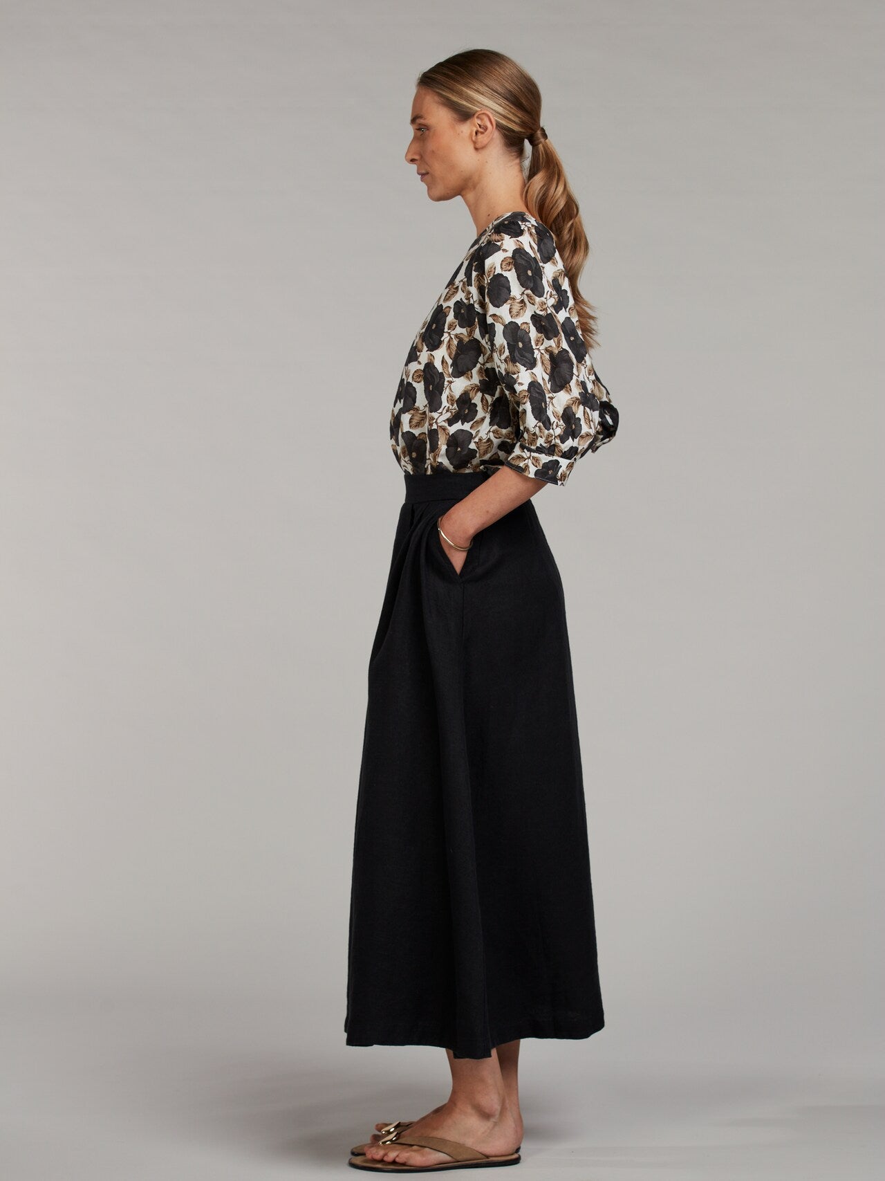 Lorena Linen Skirt, Black