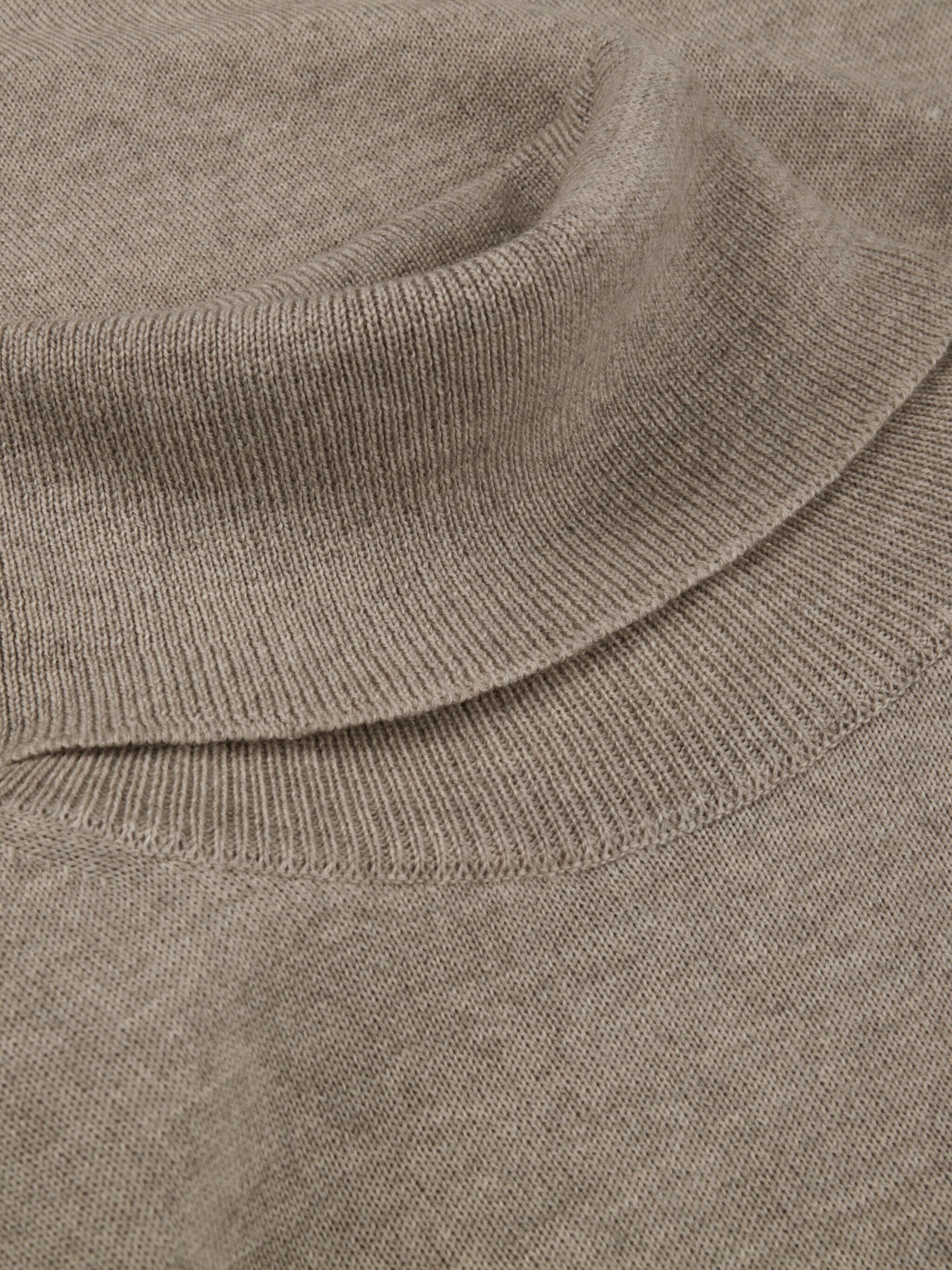 Silja Merino Polo Roll Neck, Light brown