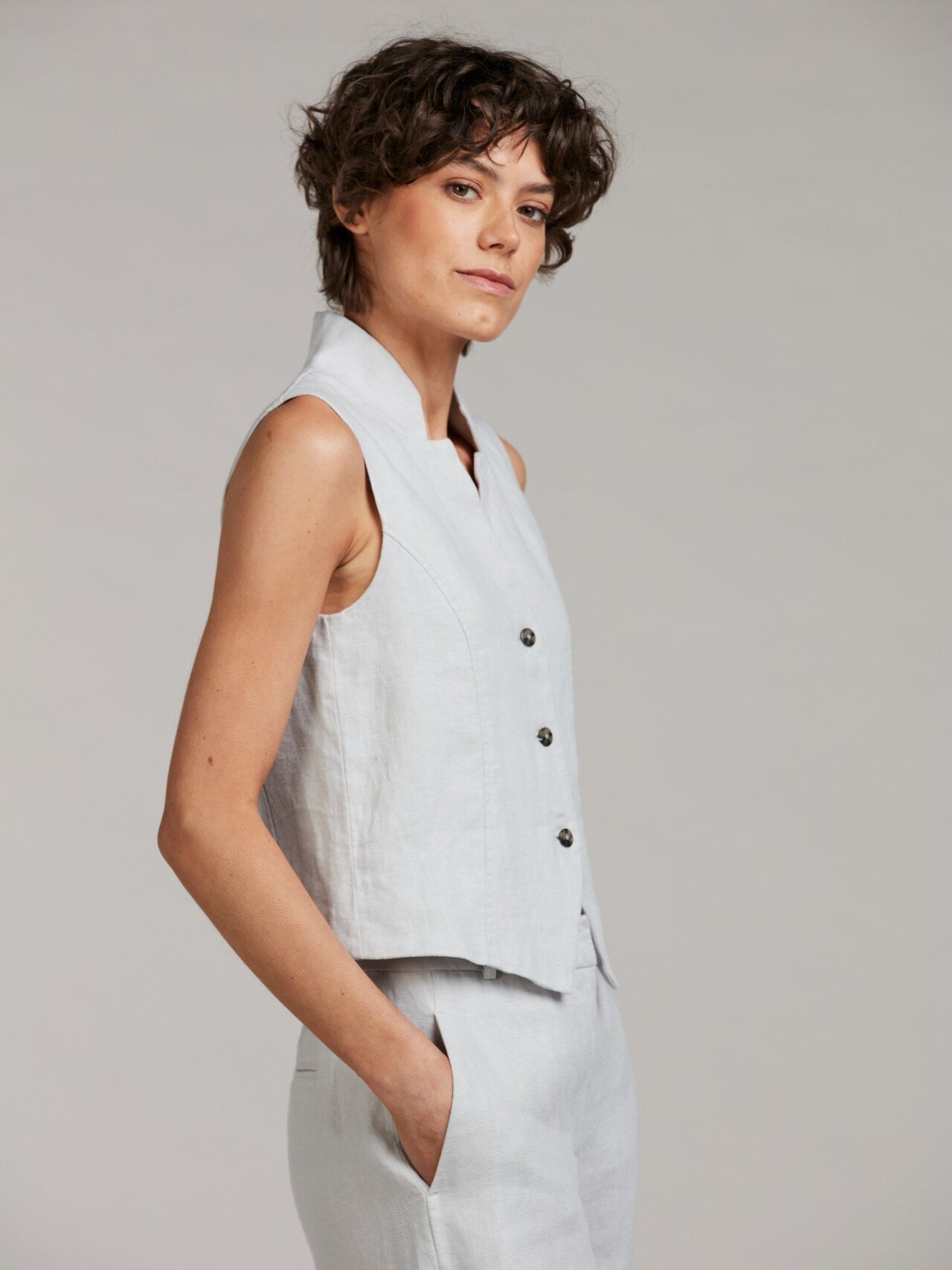 Lara Vest, Light Grey