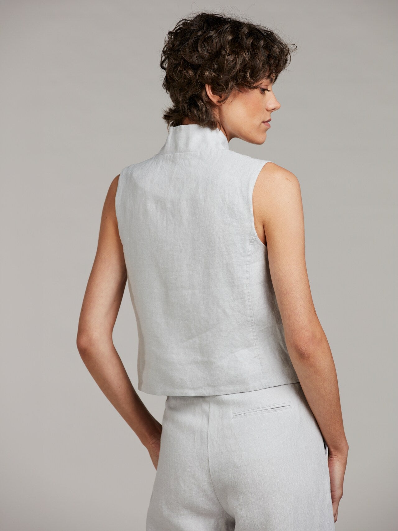 Lara Vest, Light Grey