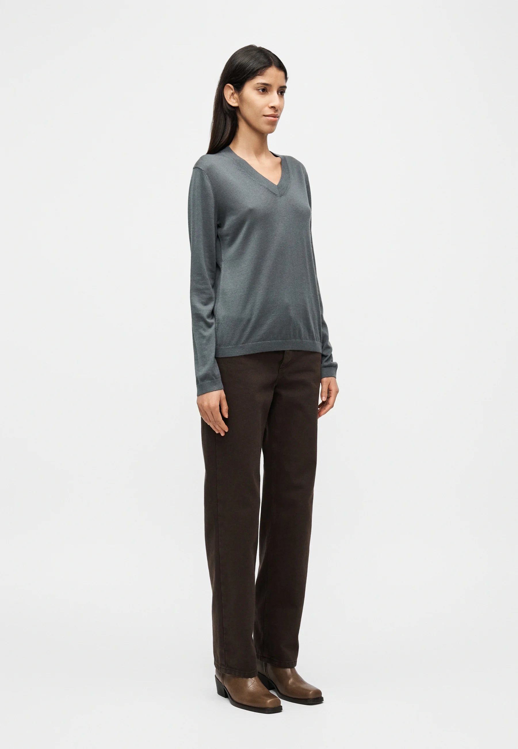 MM Dolmen Knit V-Neck, Khaki
